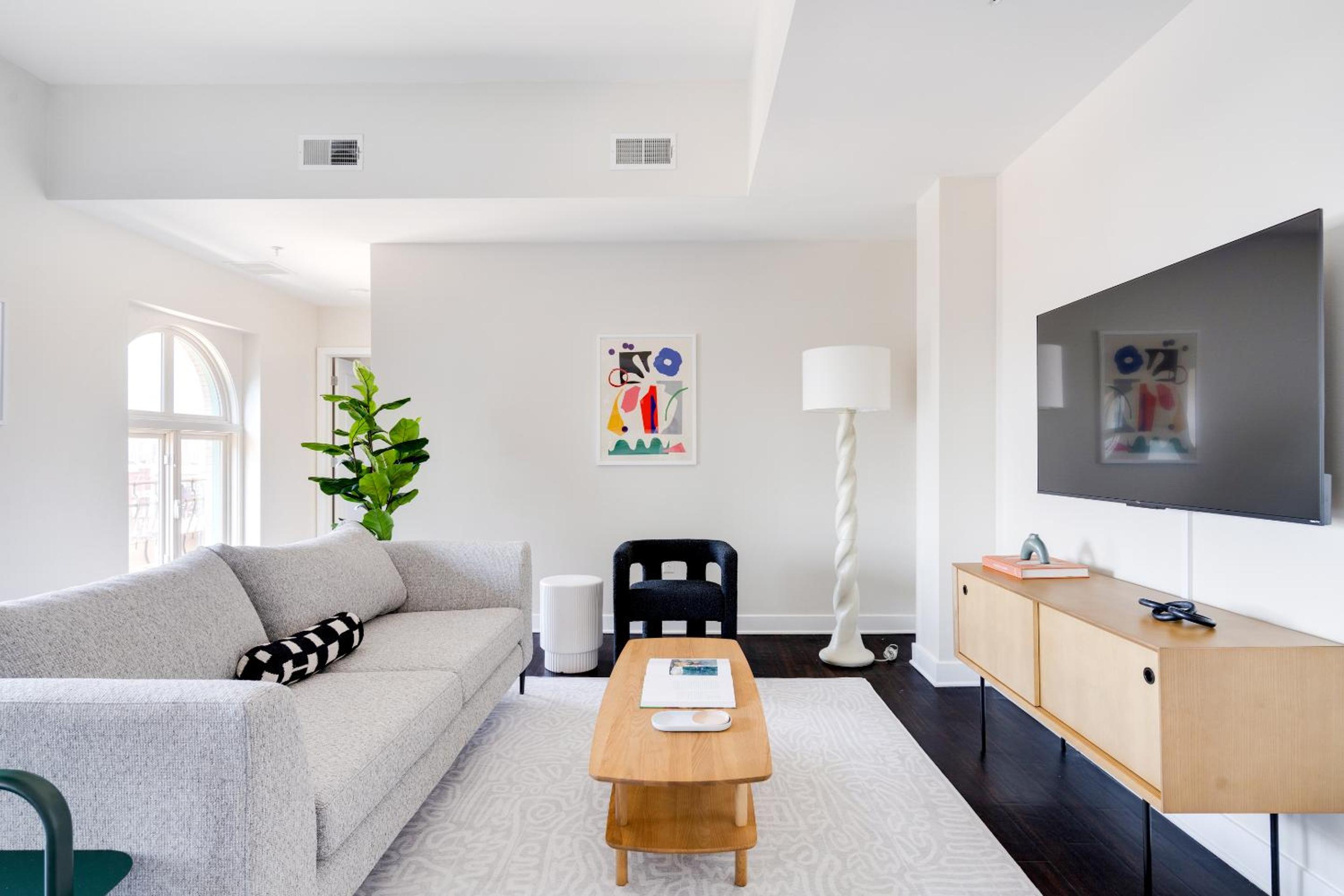 One Bedroom Apartment City View