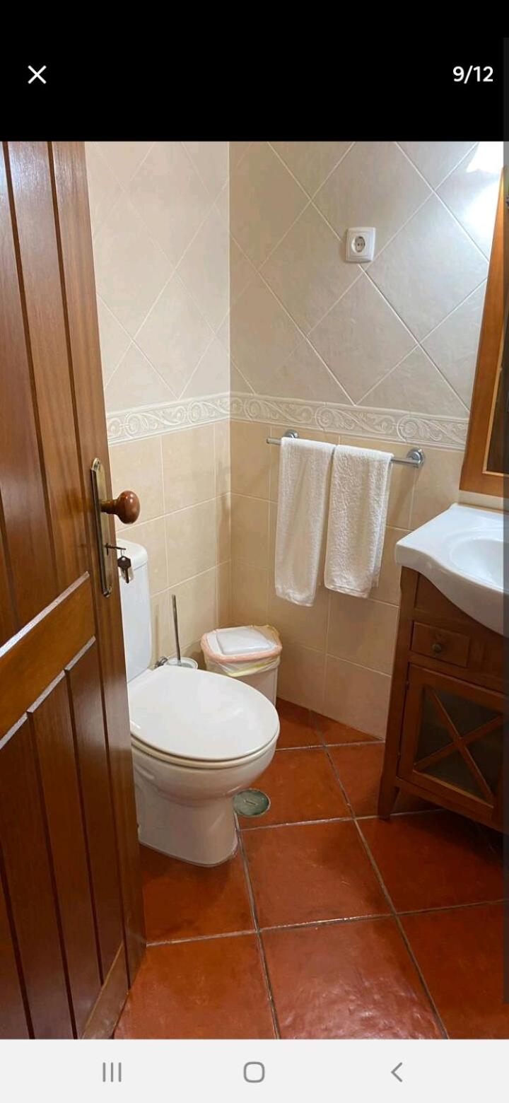 Double Room With Private Bathroom photo 2