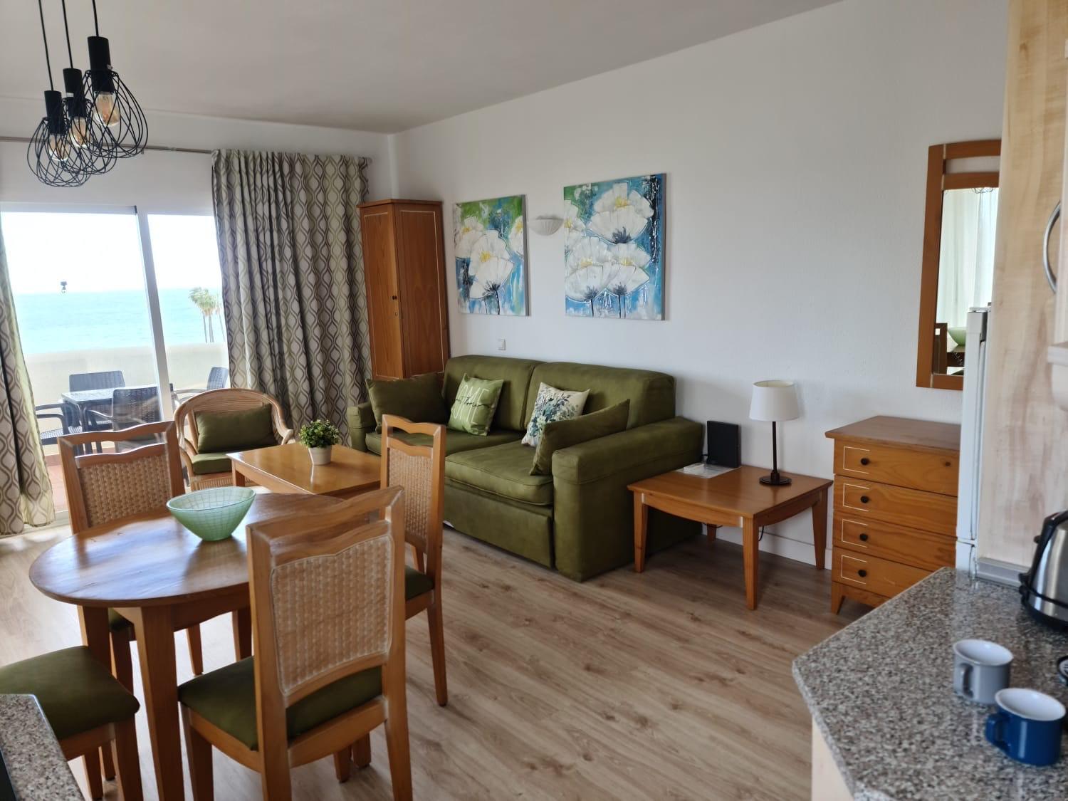 Apartamento con vista al mar