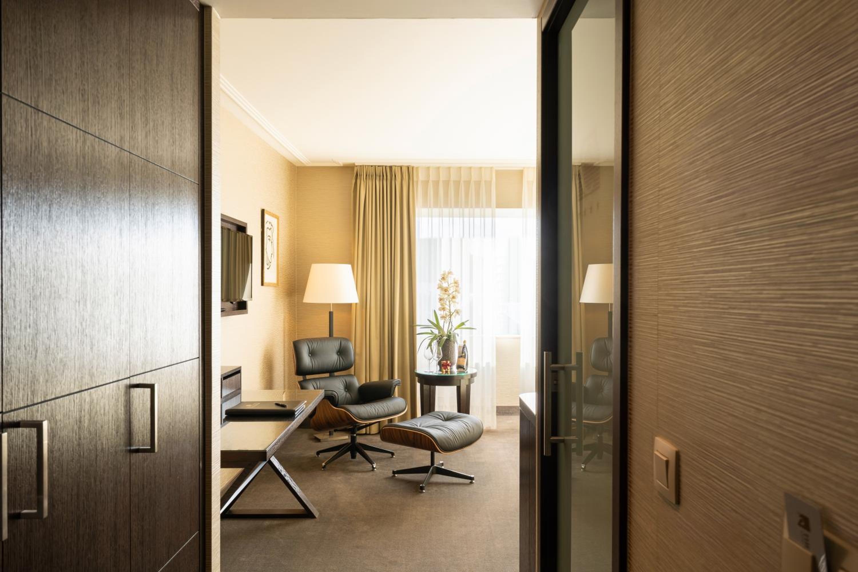 Superior Canal View Room