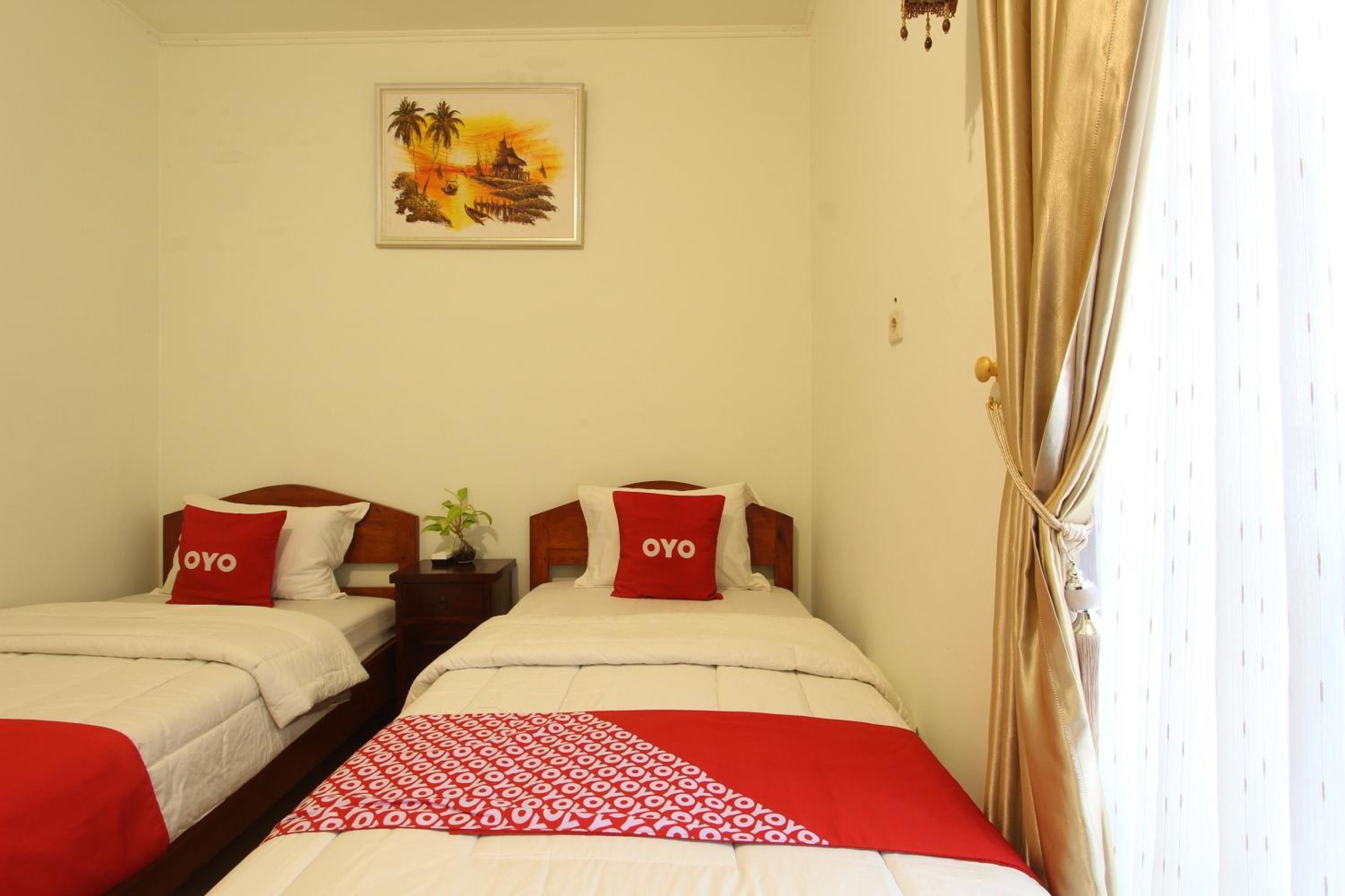 Delxue Twin Room photo 3