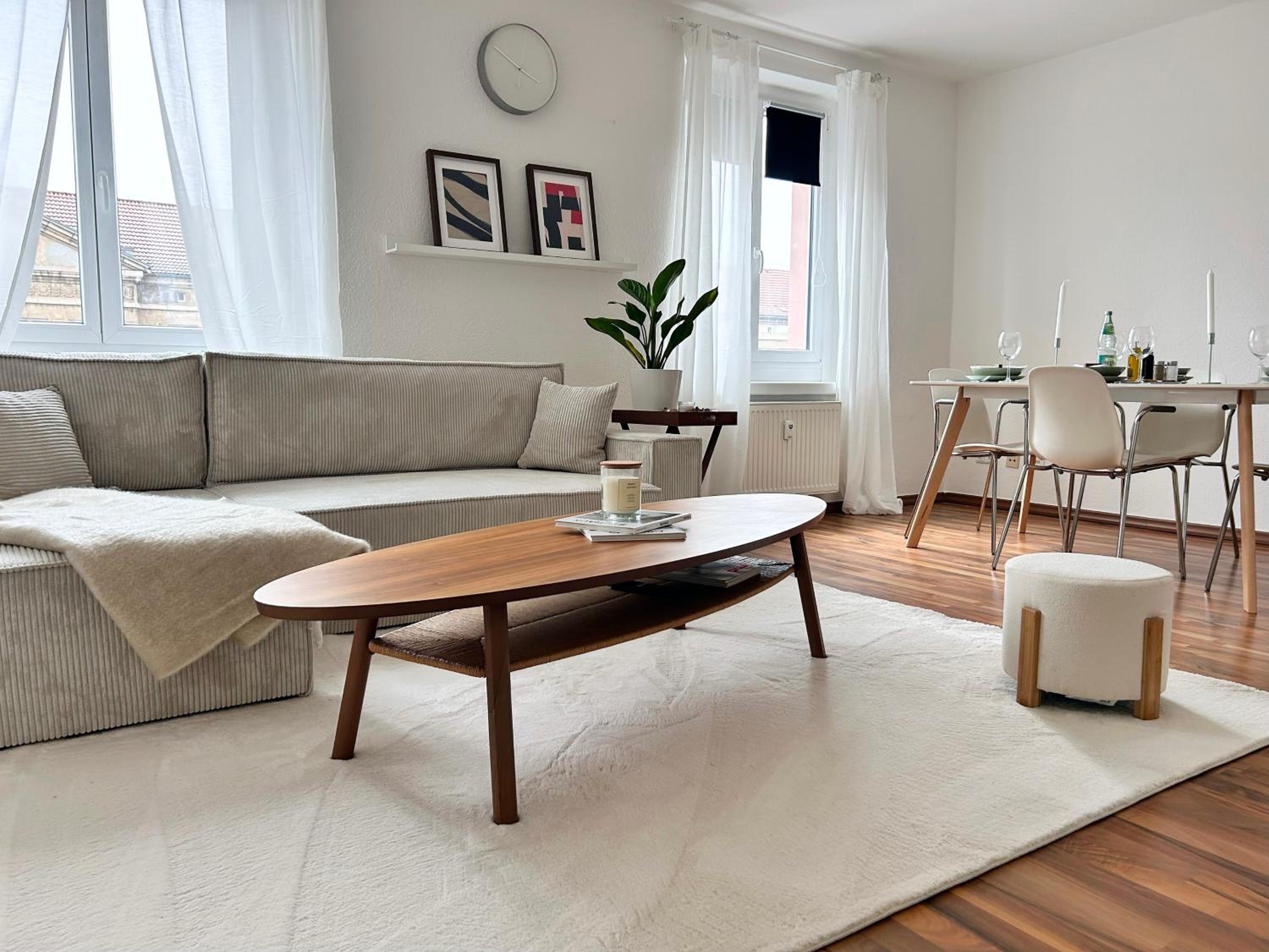 One-Bedroom Apartment photo 1