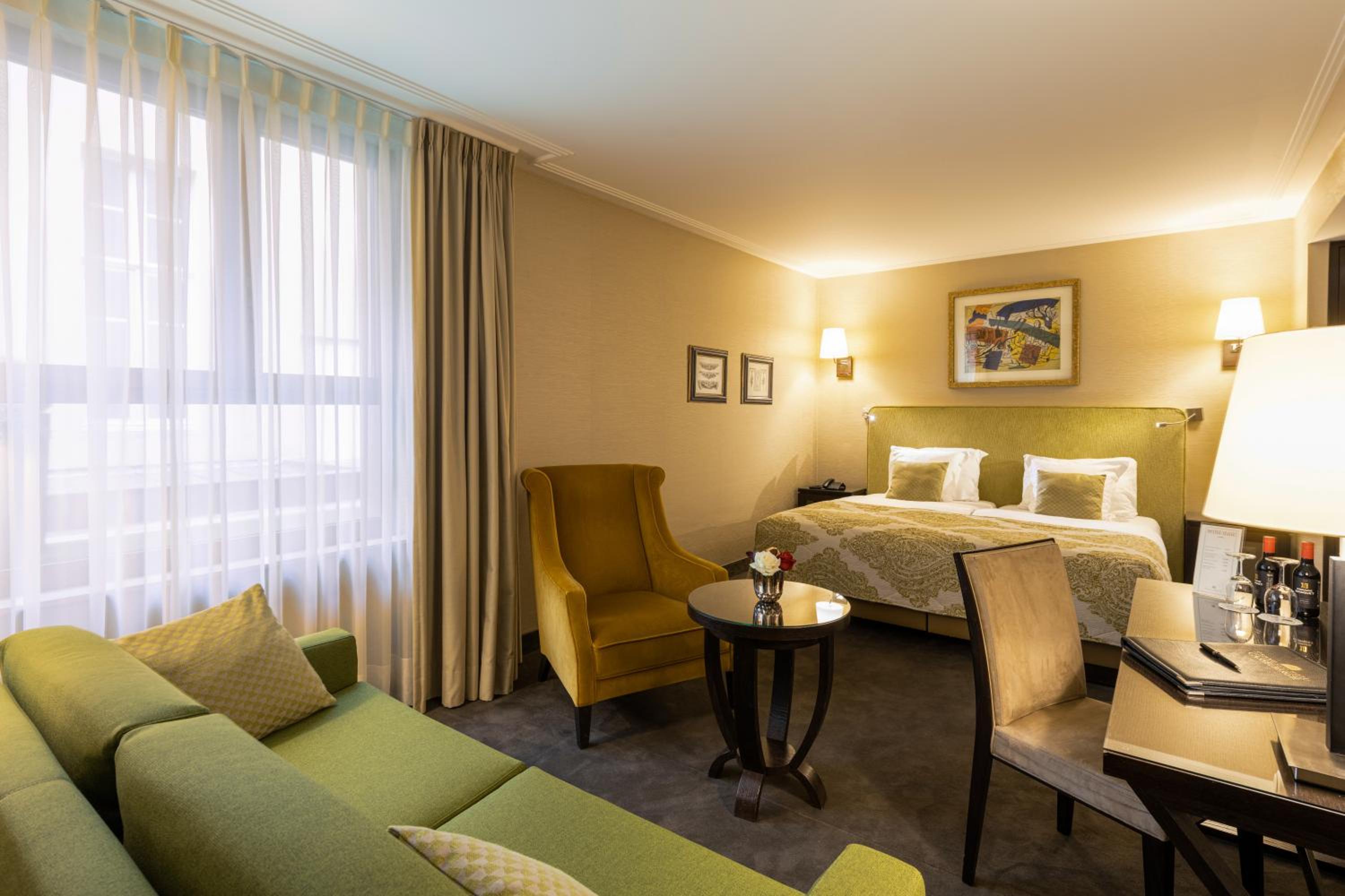 King Superior Room
