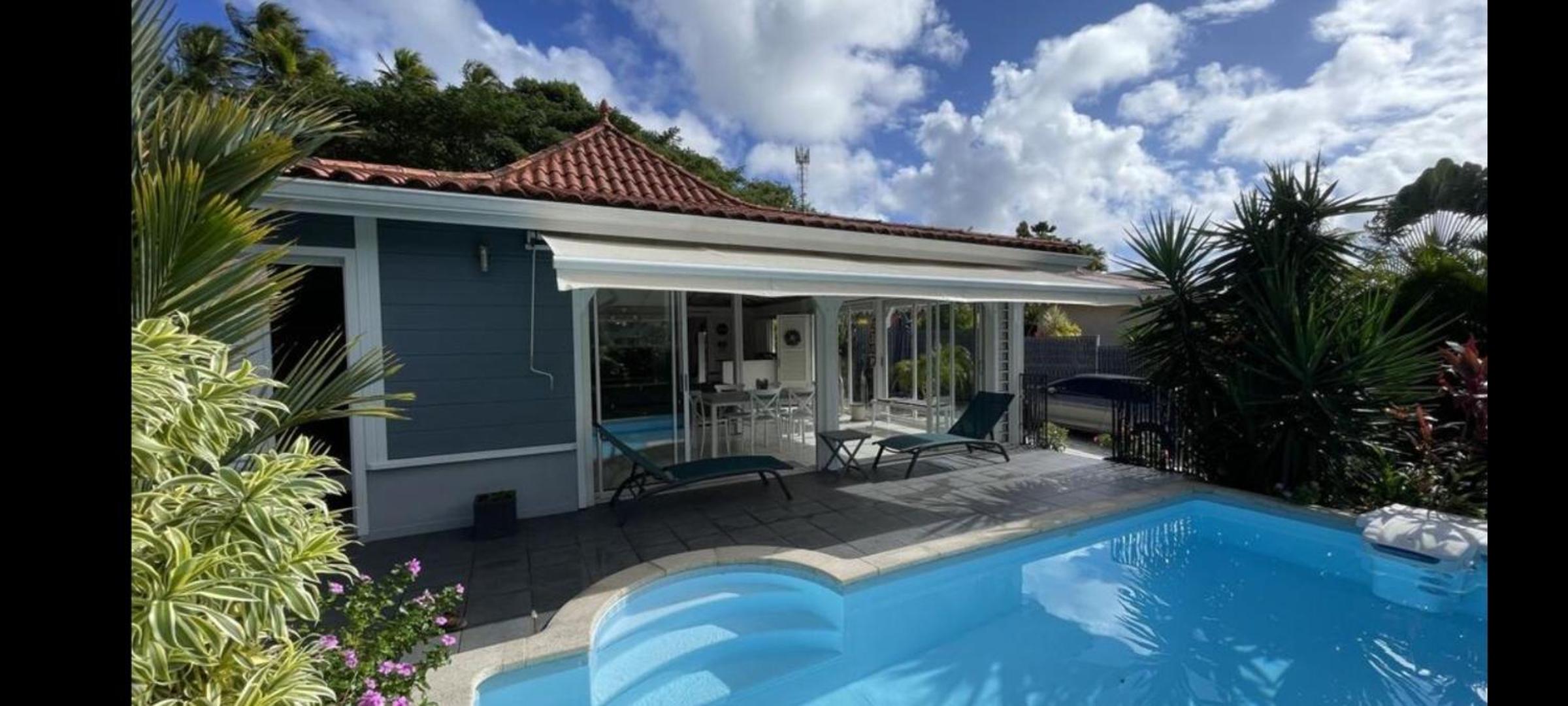 Three-Bedroom Villa photo 2