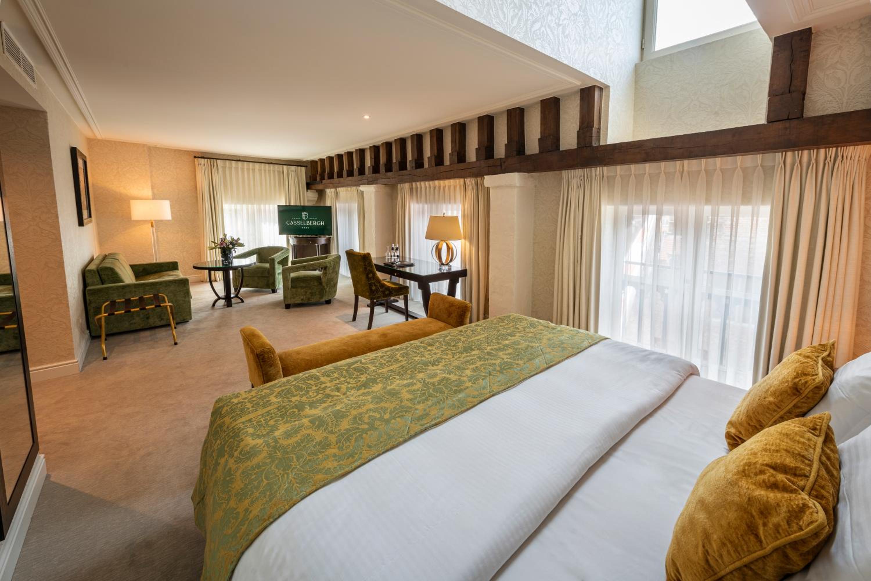 Junior Suite Belfry View thumbnail 5