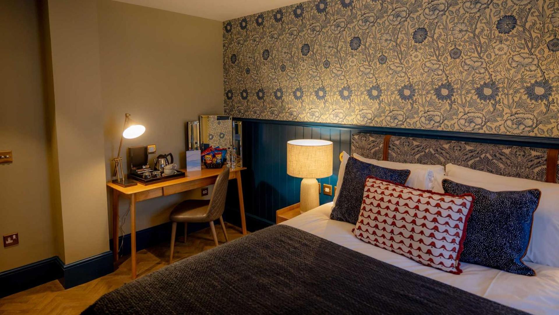 Double Room - Photo 7