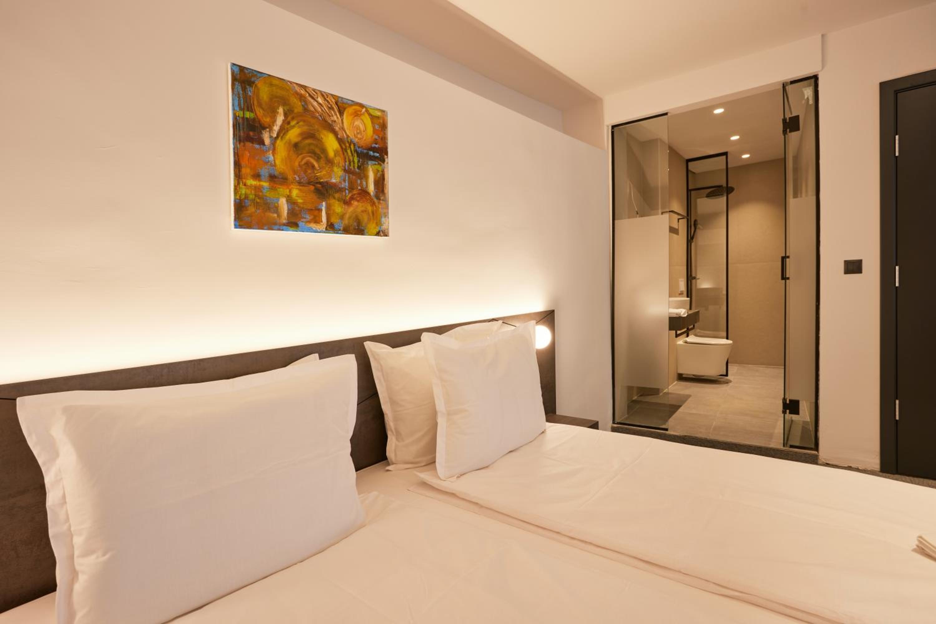 Suite with City View photo 2