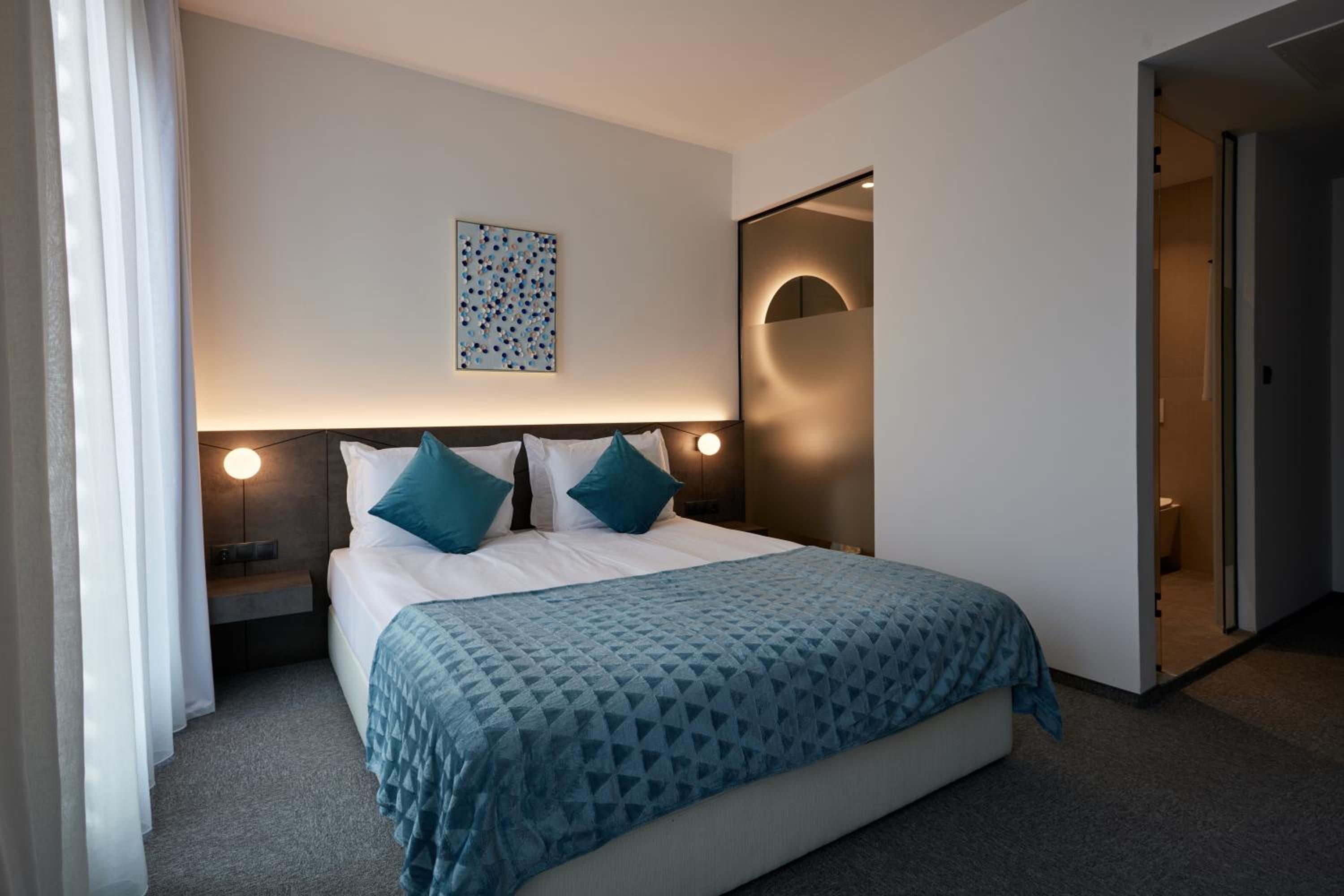 Deluxe Double Room photo 3