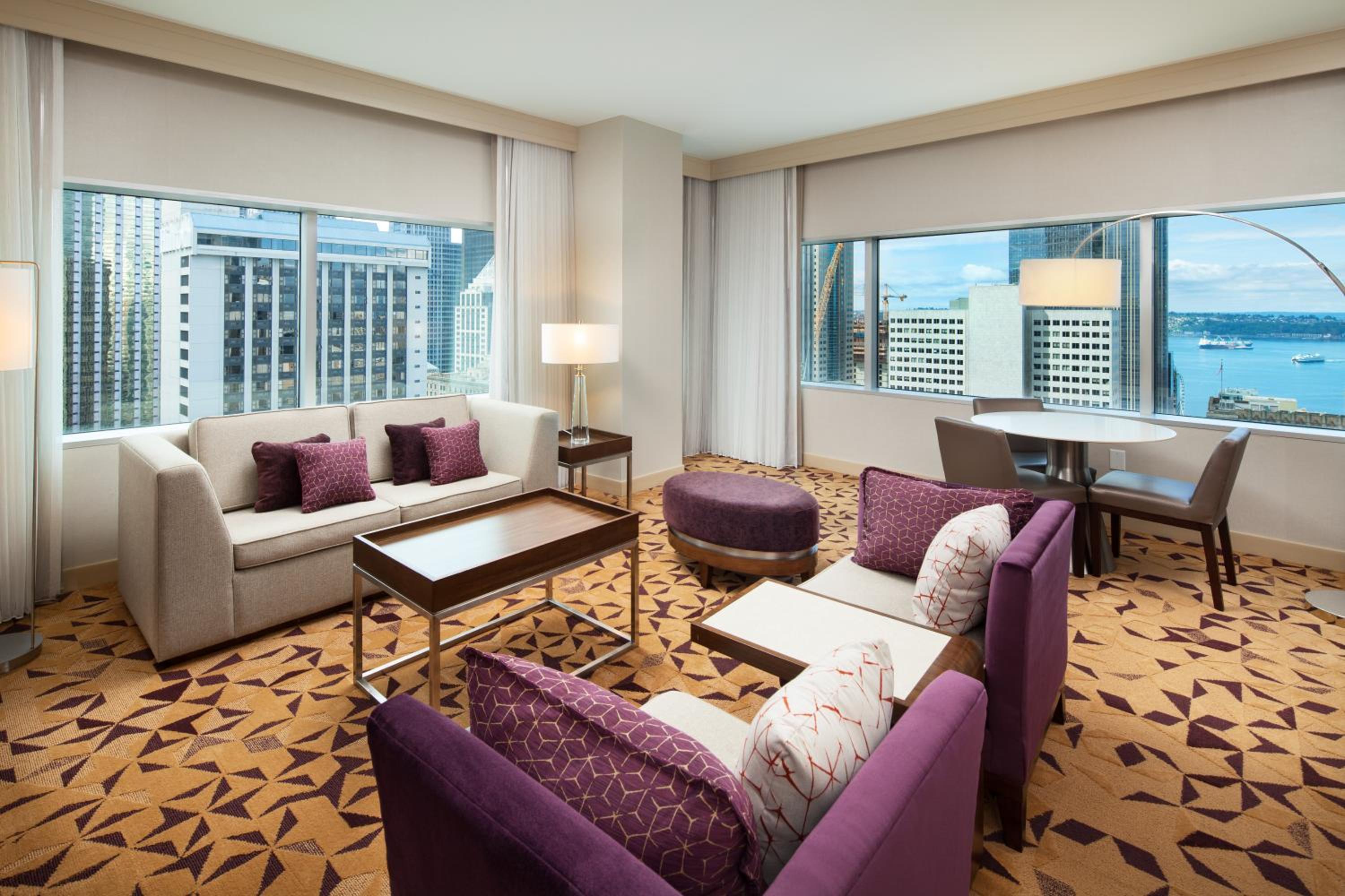 1 Bedroom Hospitality Suite, 1 King, High floor - Photo 1