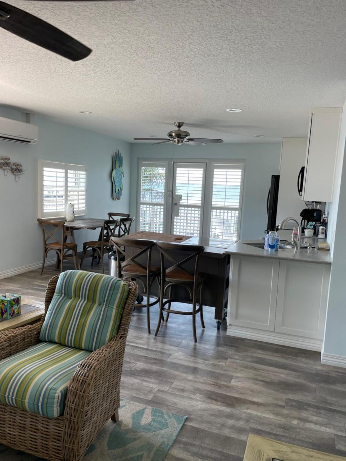 Suite with Lake View photo 3
