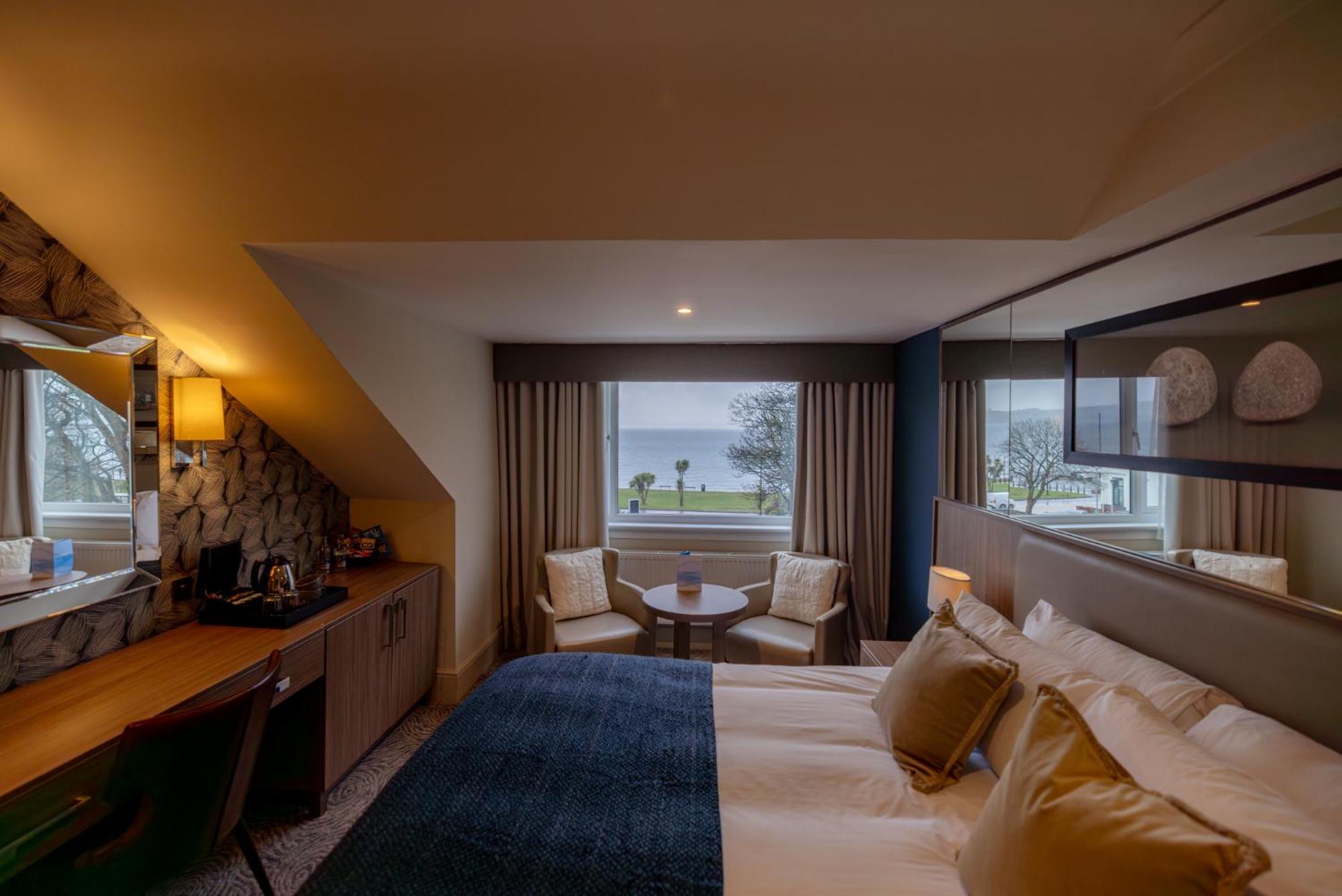 Deluxe Double or Twin Room - Photo 3