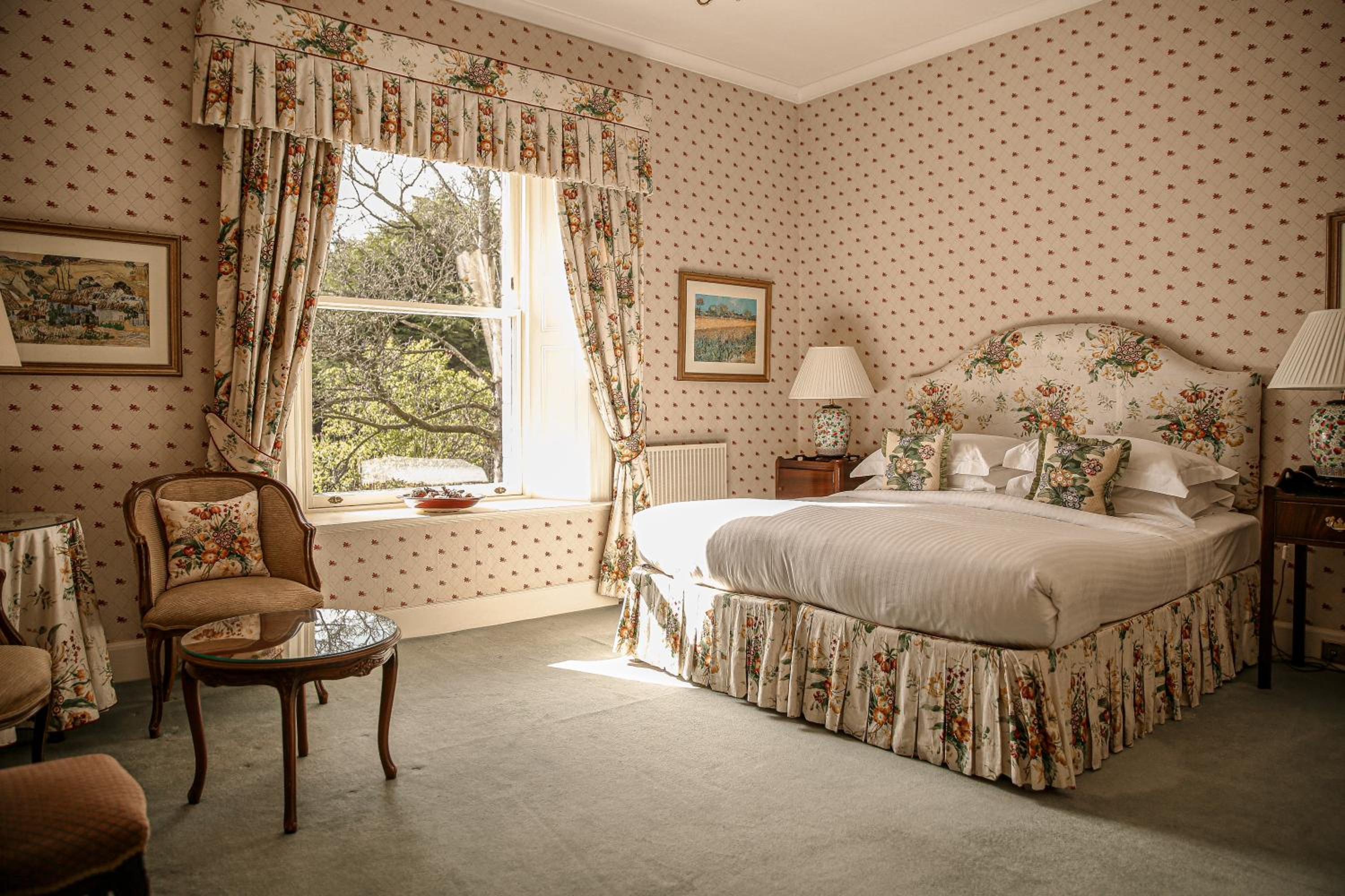 Superior King Room with View - Photo 8