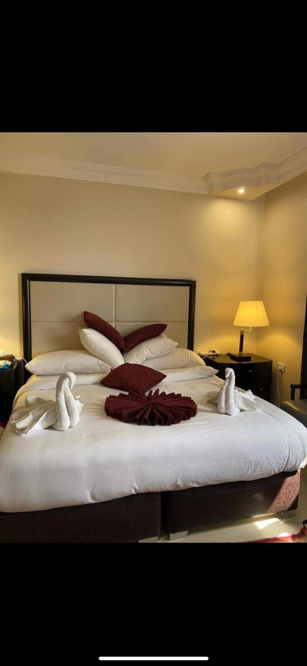 Twin Room with Balcony - Photo 2