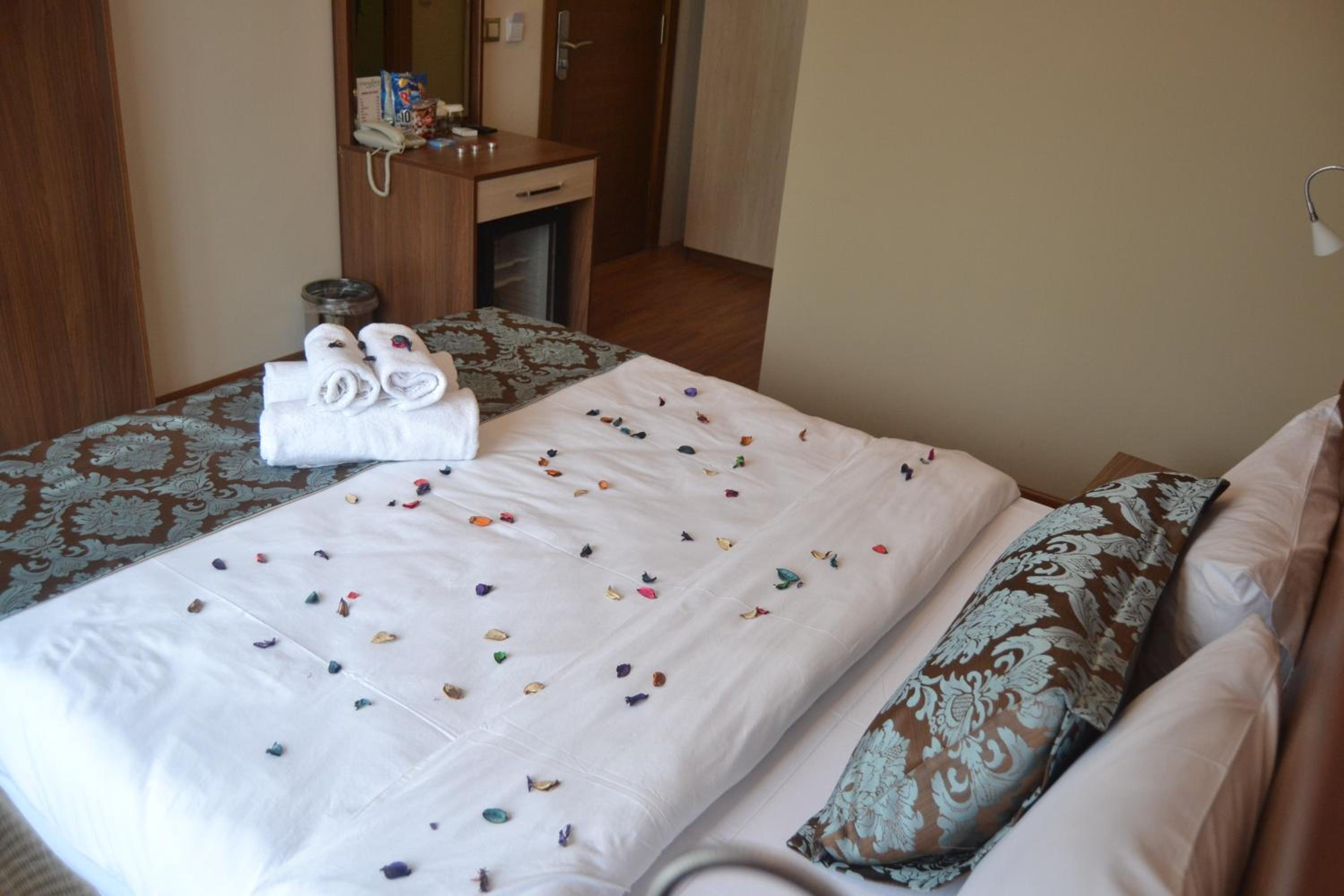 Double Room with Lake View photo 1