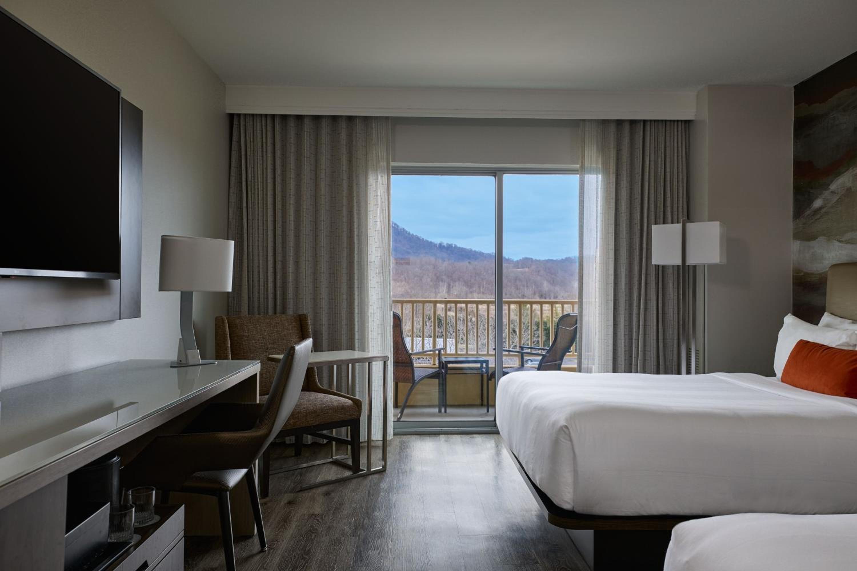 Room with Balcony - Photo 1