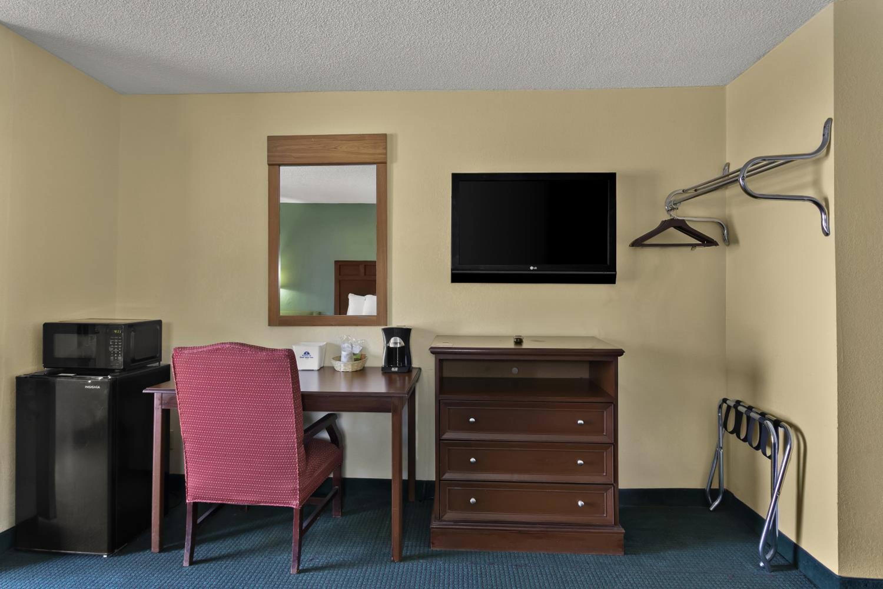 Double Room with Two Double Beds Non-Smoking - Photo 4