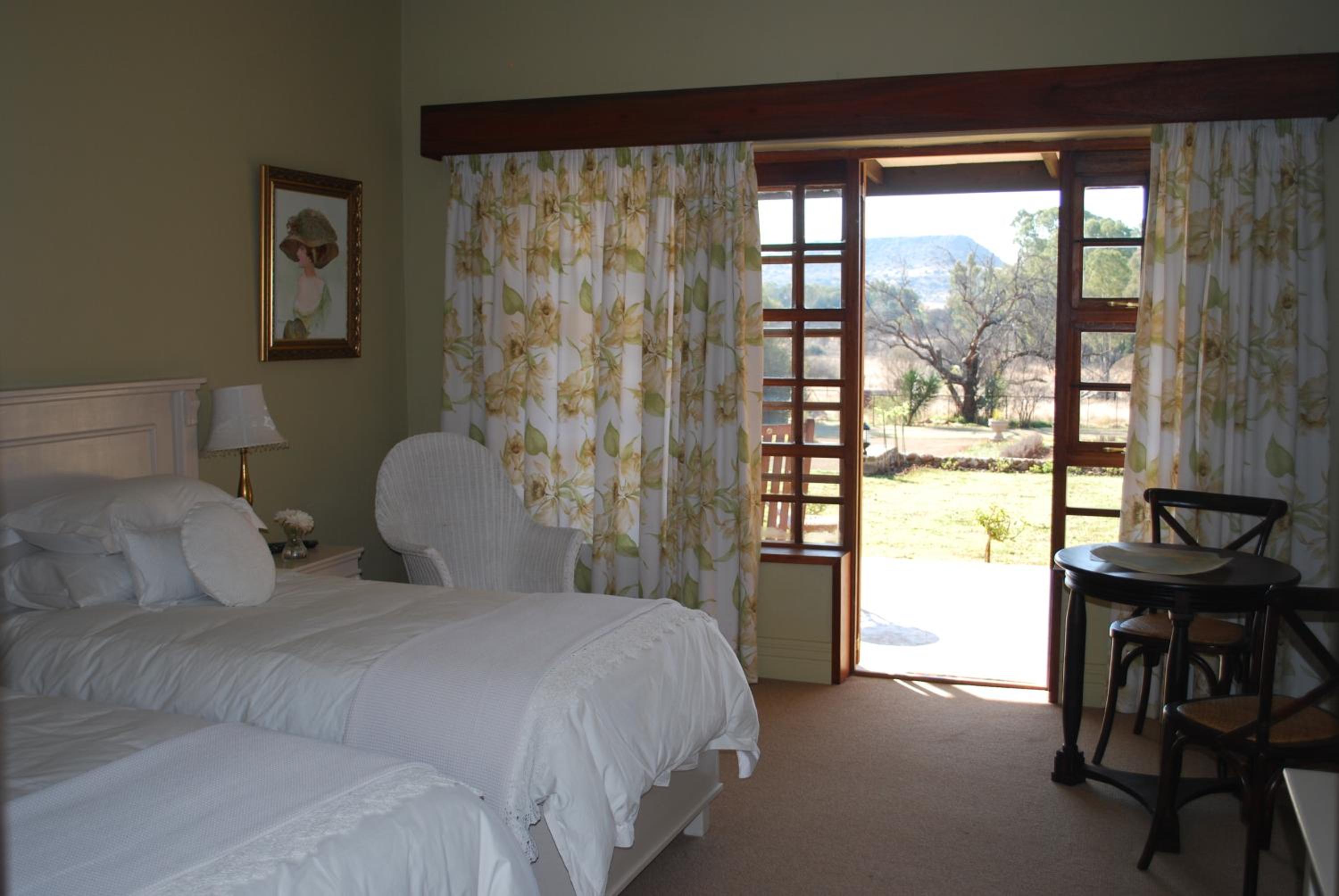 Twin/Double Room photo 3