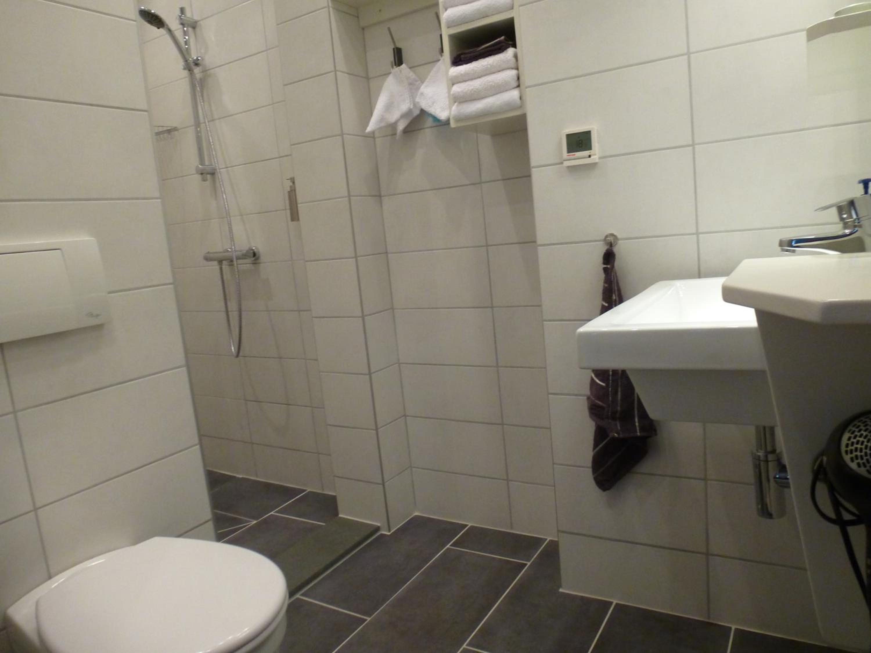 Double Room with Private Bathroom photo 3