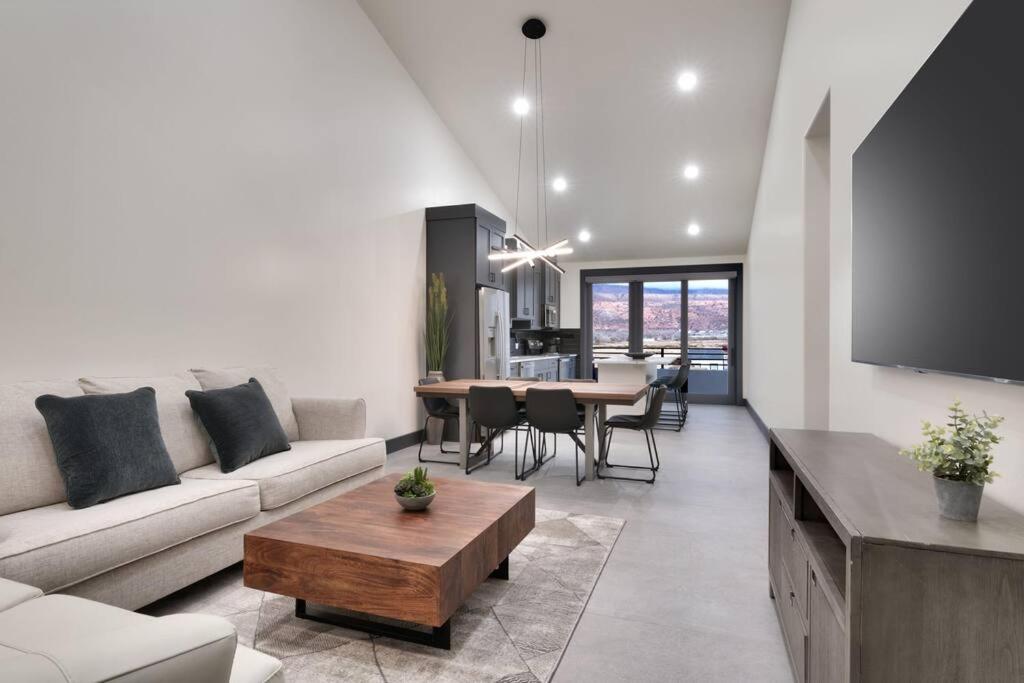Apartment photo 1