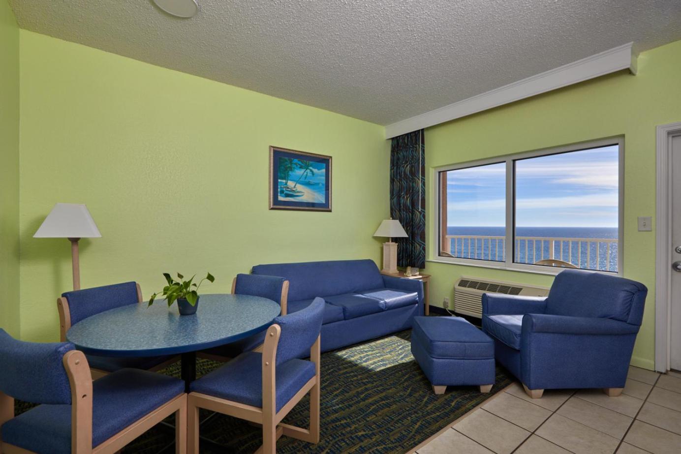 Beachfront Deluxe Suite - Queen/Queen with Kitchen photo 3