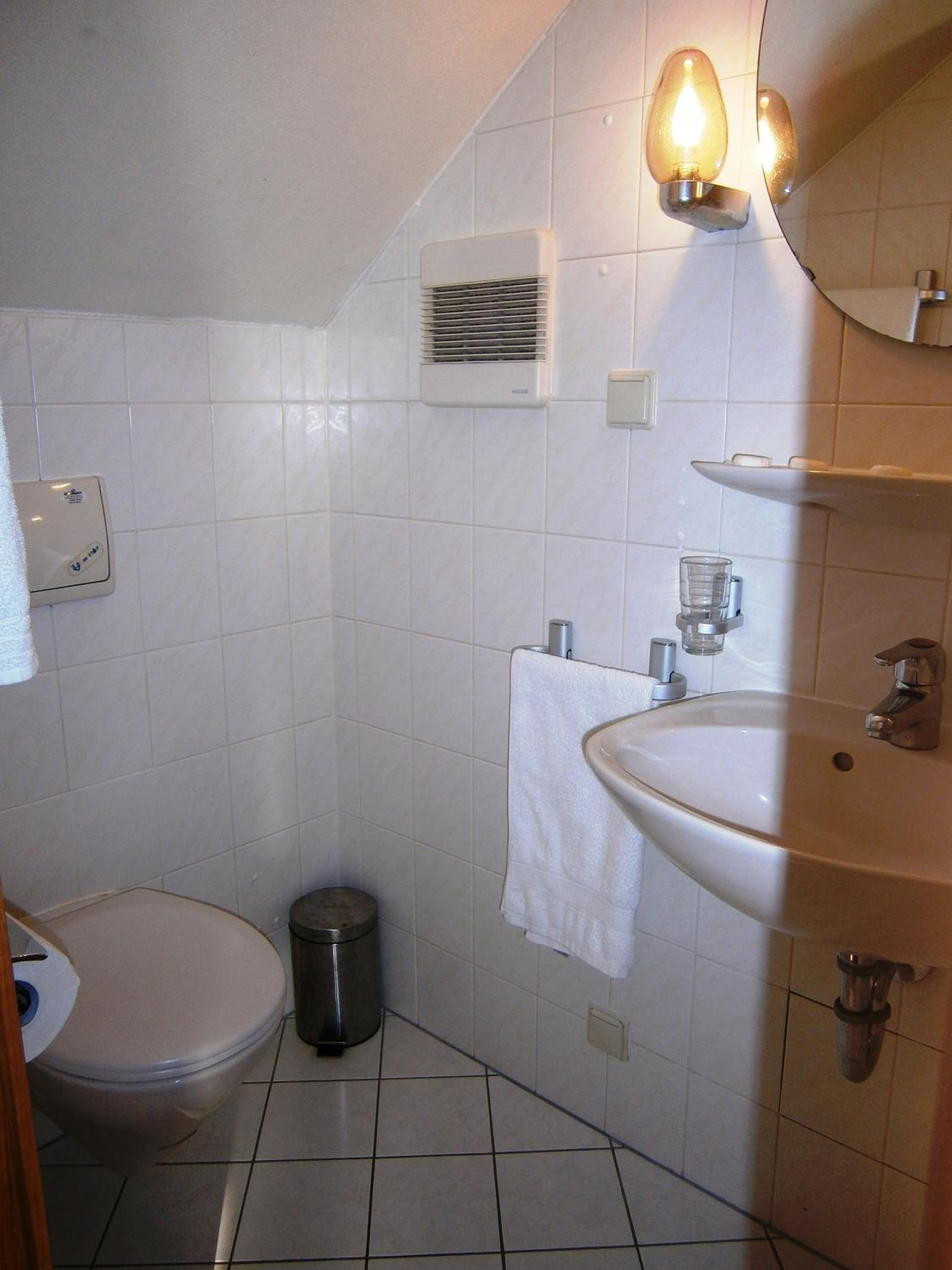 Triple Room with Shower - Photo 3