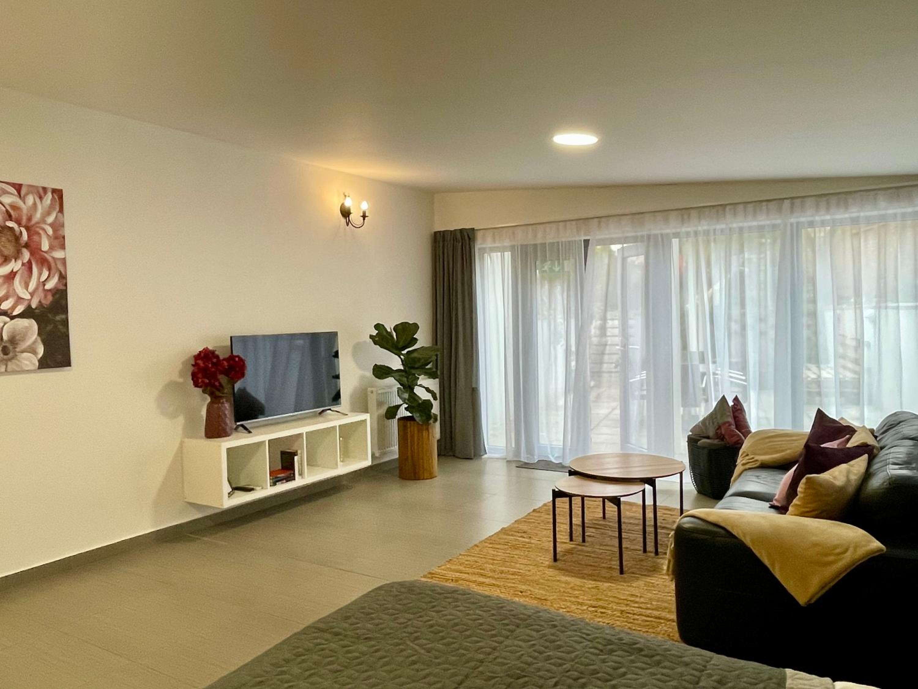 Apartment photo 3