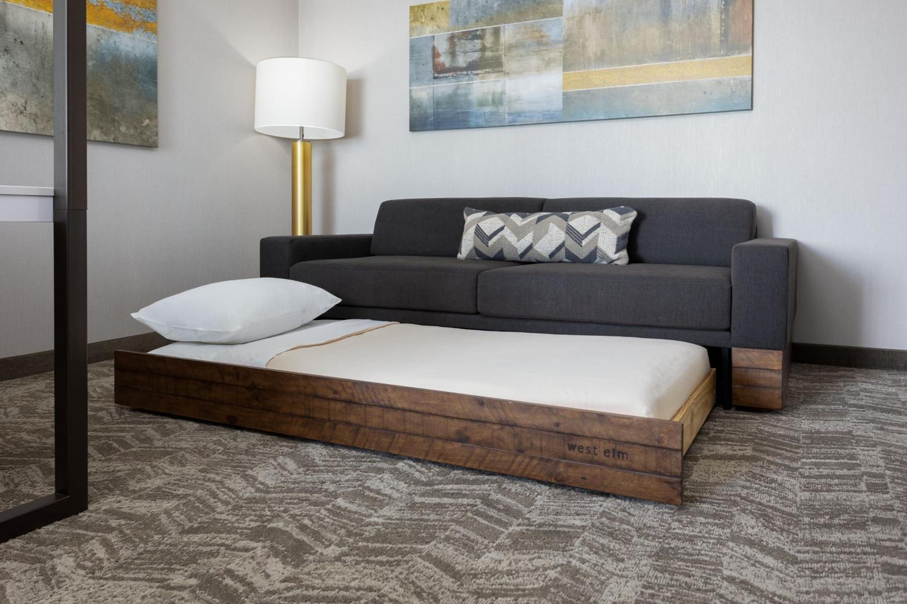 Extended King Suite with Trundle Bed - Photo 12