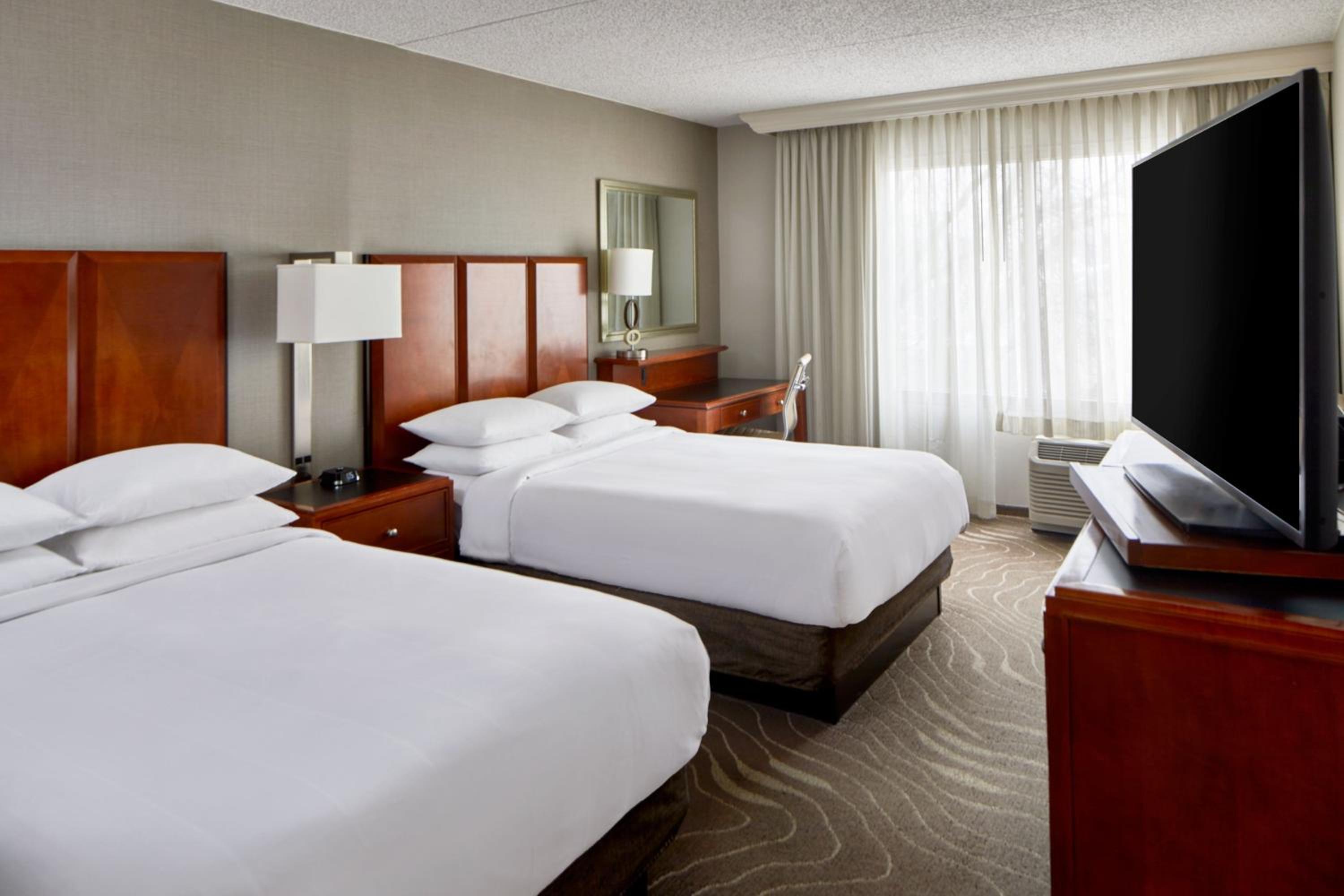 Double Room with Two Double Beds - Photo 10