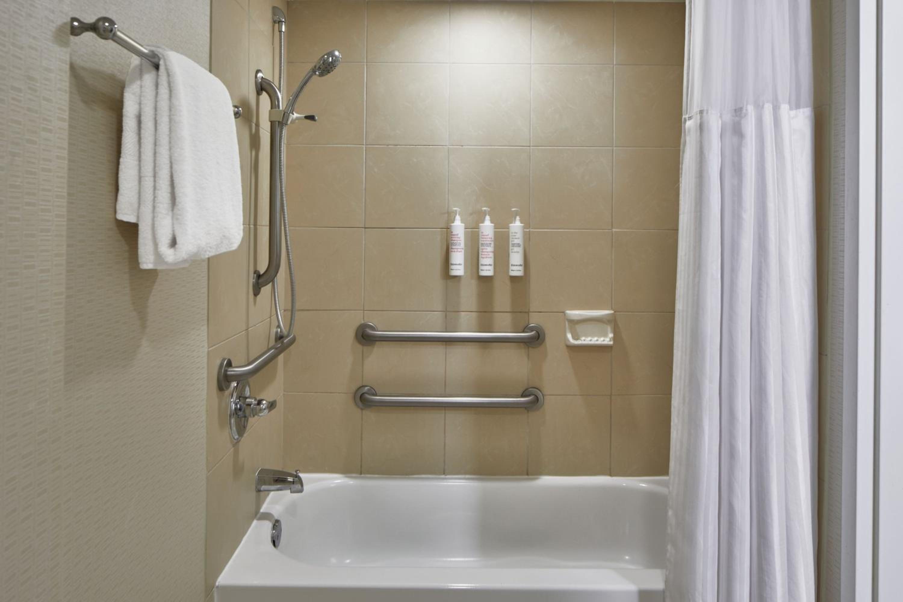 Double Room with Two Double Beds - Photo 12