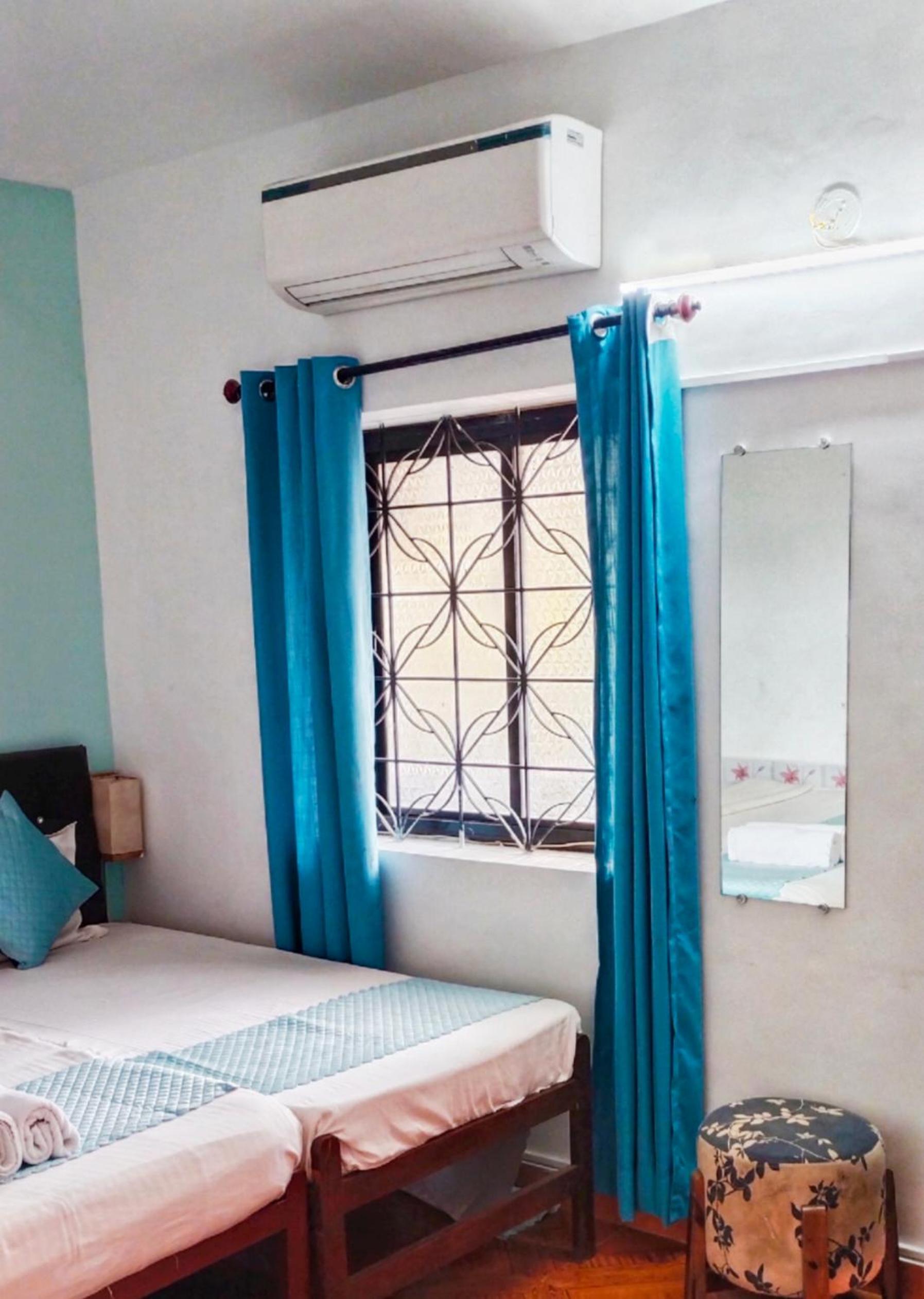 Family Room with Balcony photo 1