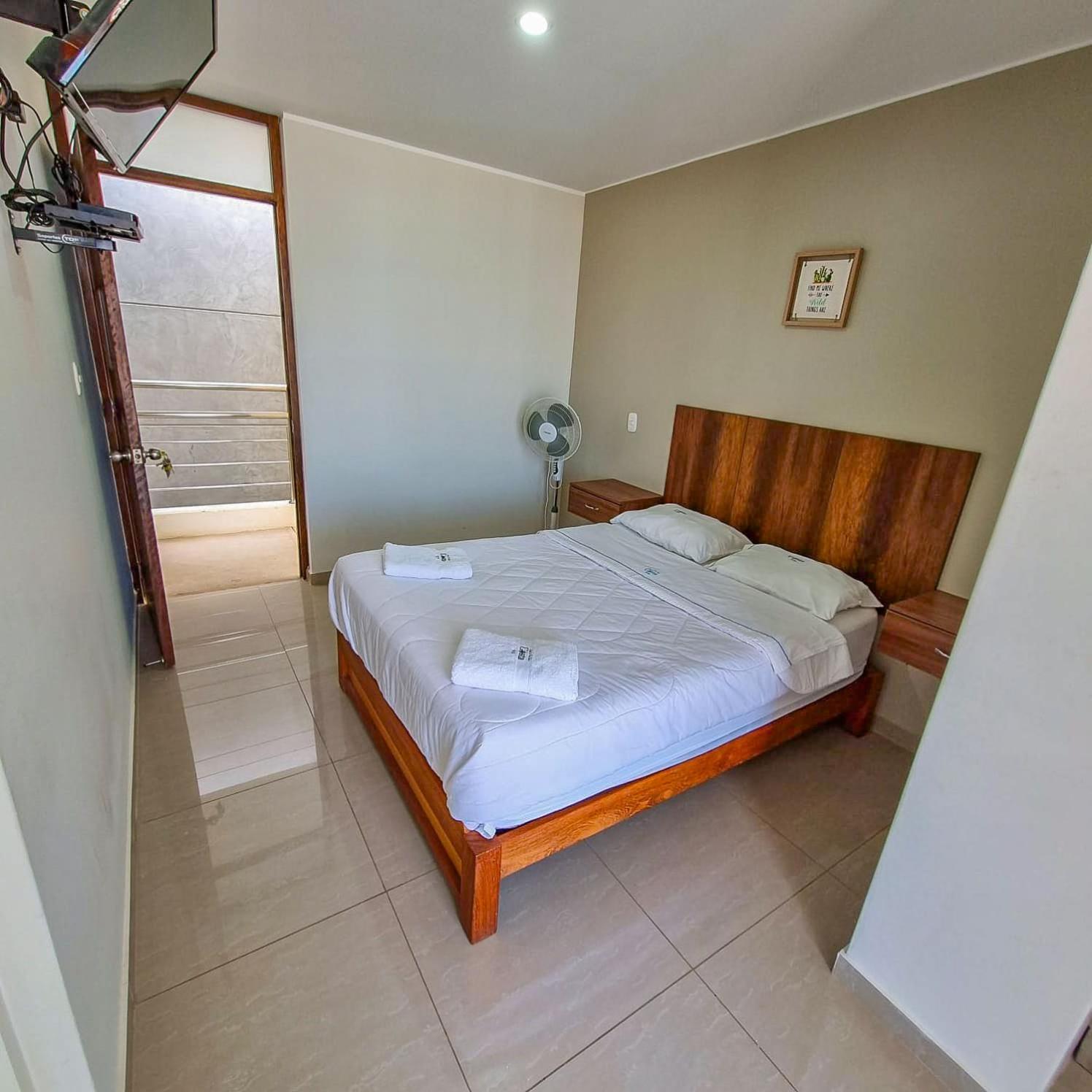 Queen Suite with Pool View