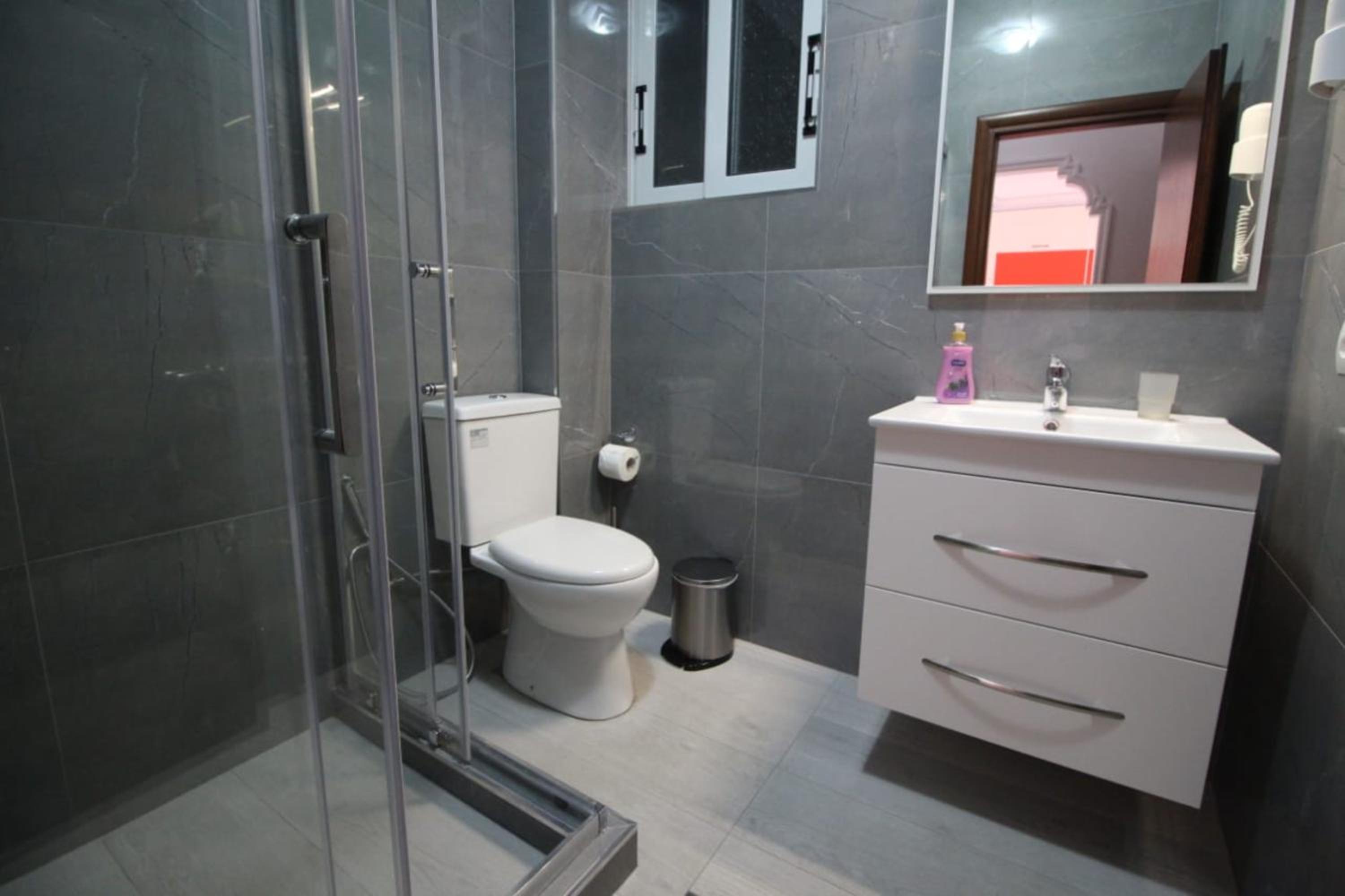  Two-Bedroom Apartment with Pool View and Side Sea View photo 3