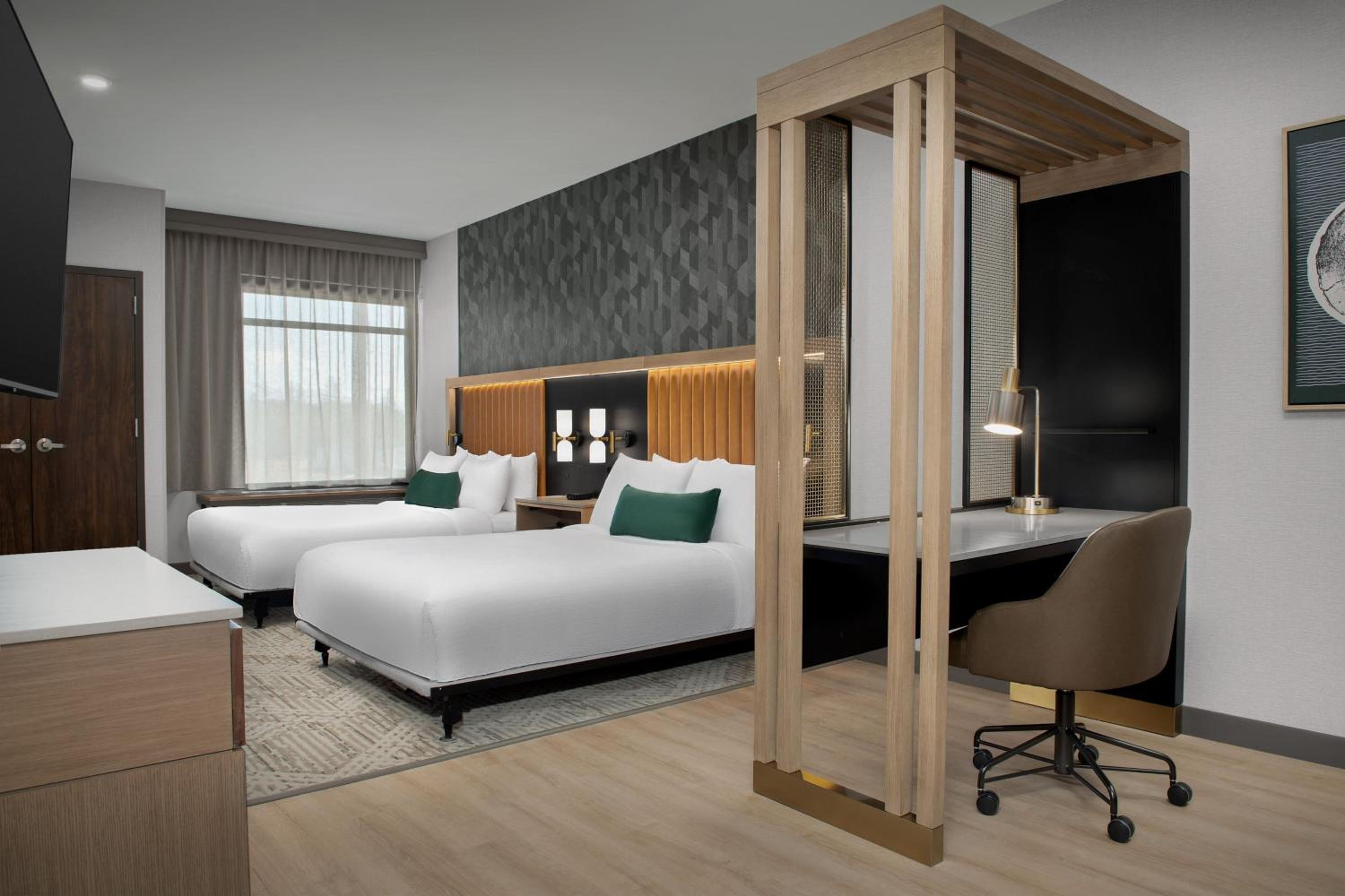 Queen Studio with Two Queen Beds and Sofa Bed - Photo 22