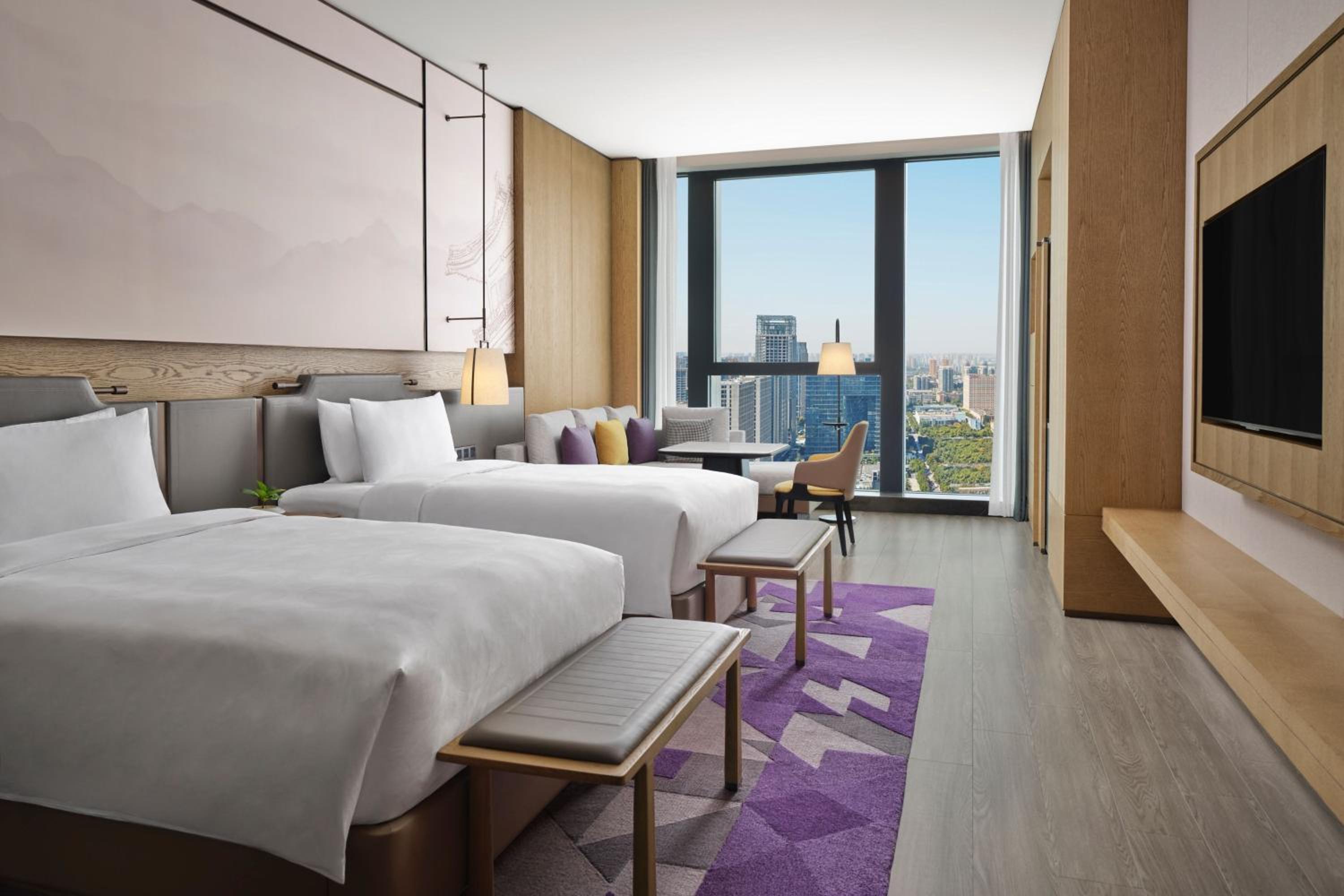 Deluxe Twin Room with City View