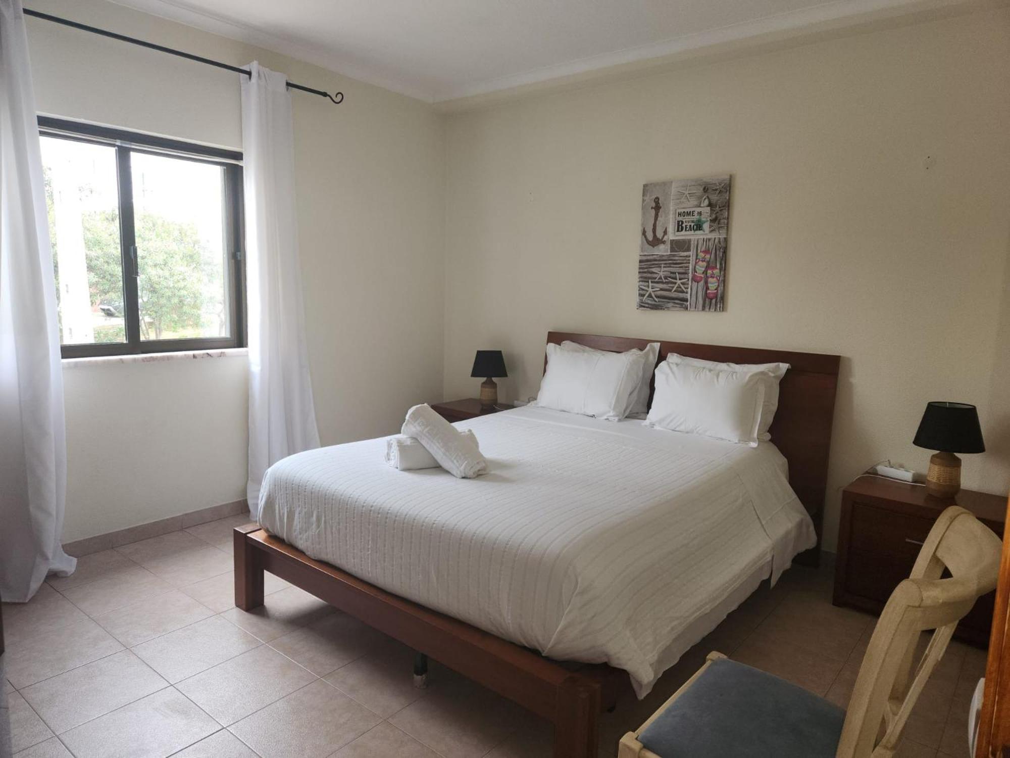 Double Room with Shared Bathroom photo 3