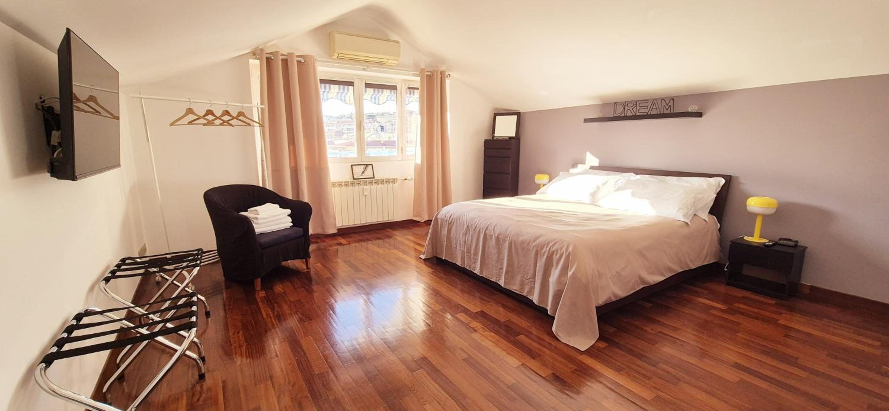 One-Bedroom Family Apartment