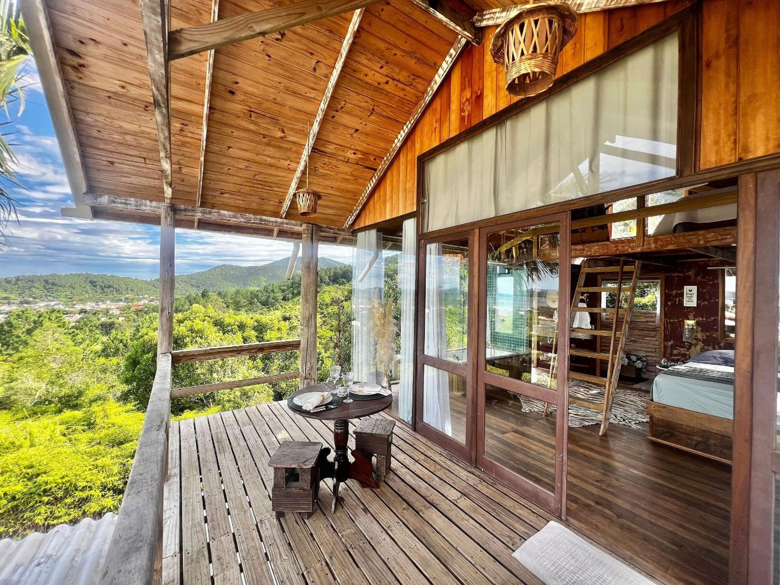 Bungalow with Sea View photo 2
