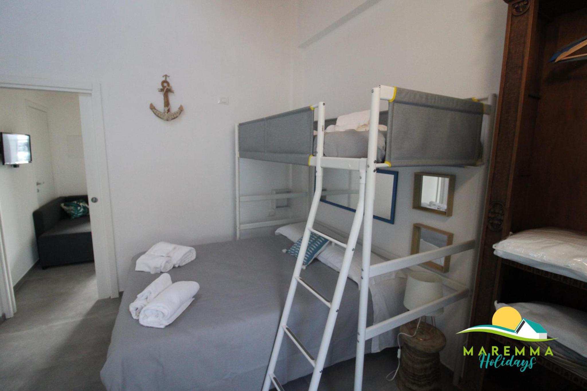 One-Bedroom Apartment photo 3