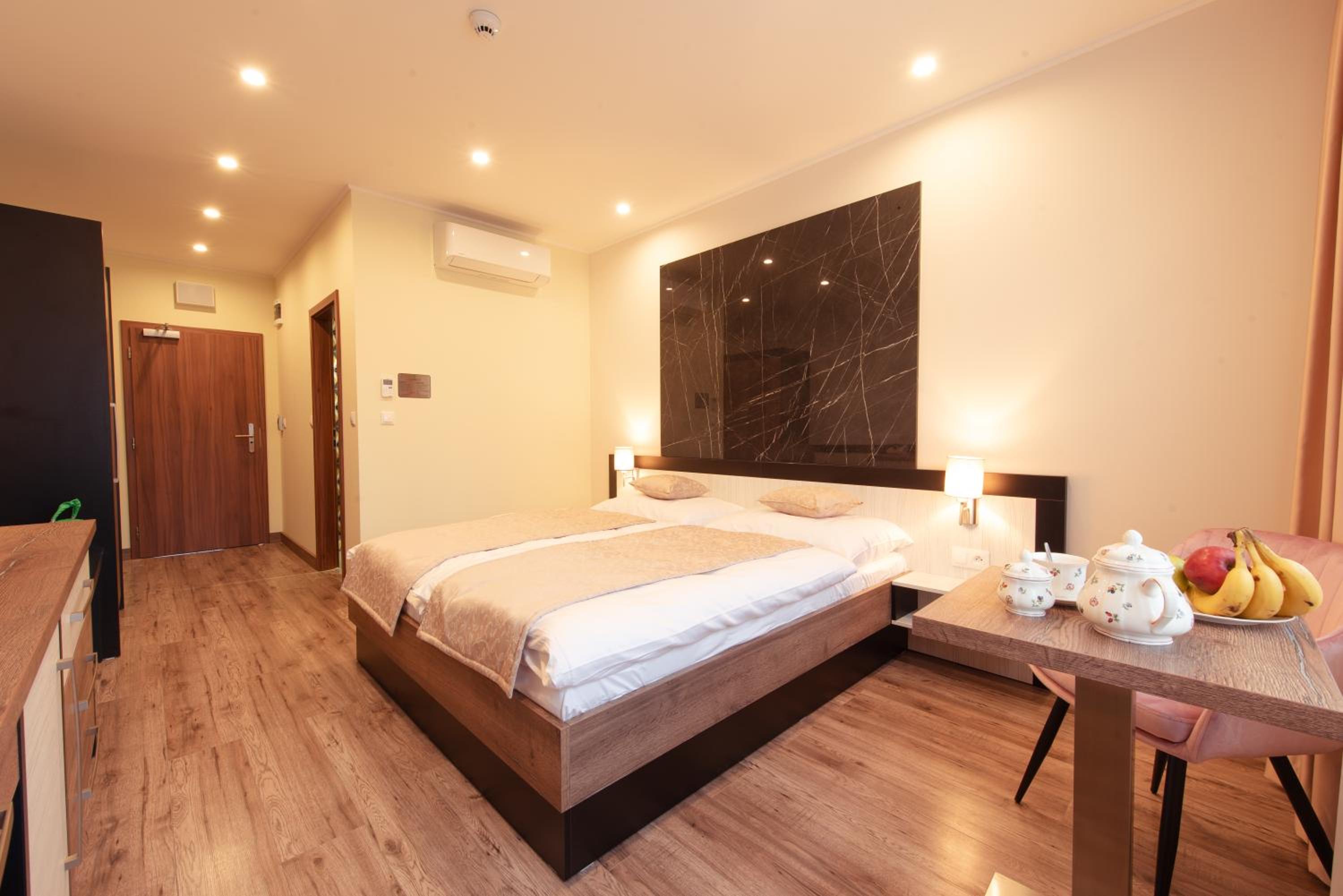 Superior Double Room - Photo 3