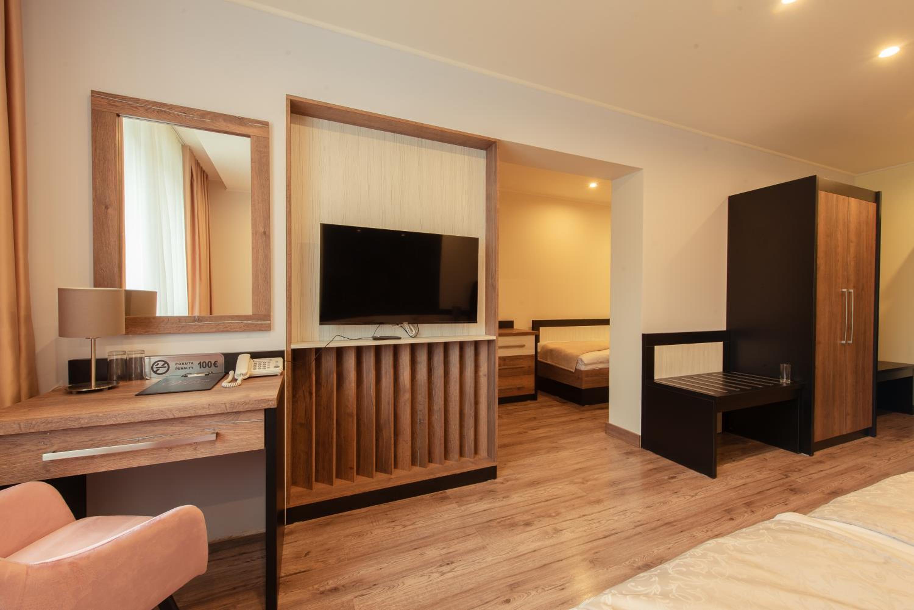 Superior Triple Room - Photo 1
