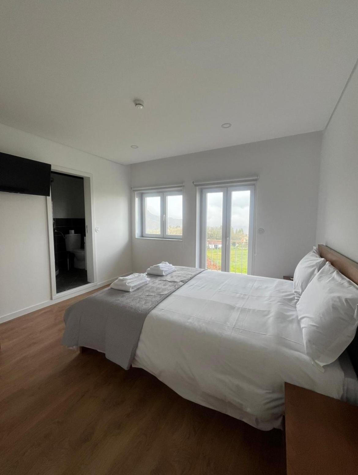Double Room with Private Bathroom photo 2