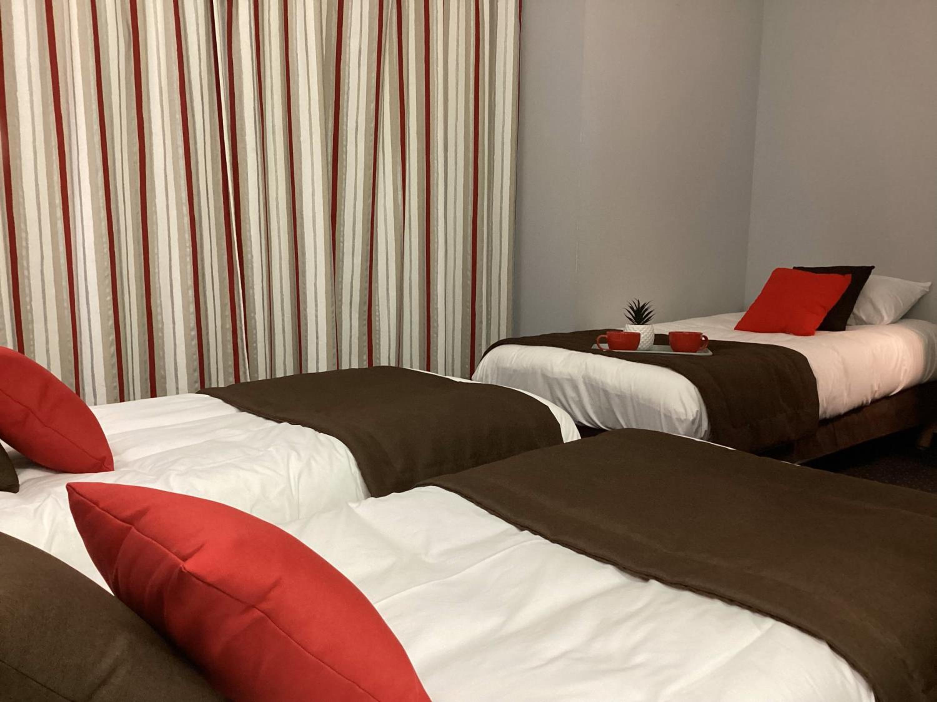 Two-Bedroom Family Suite (5 Adults) - Photo 6