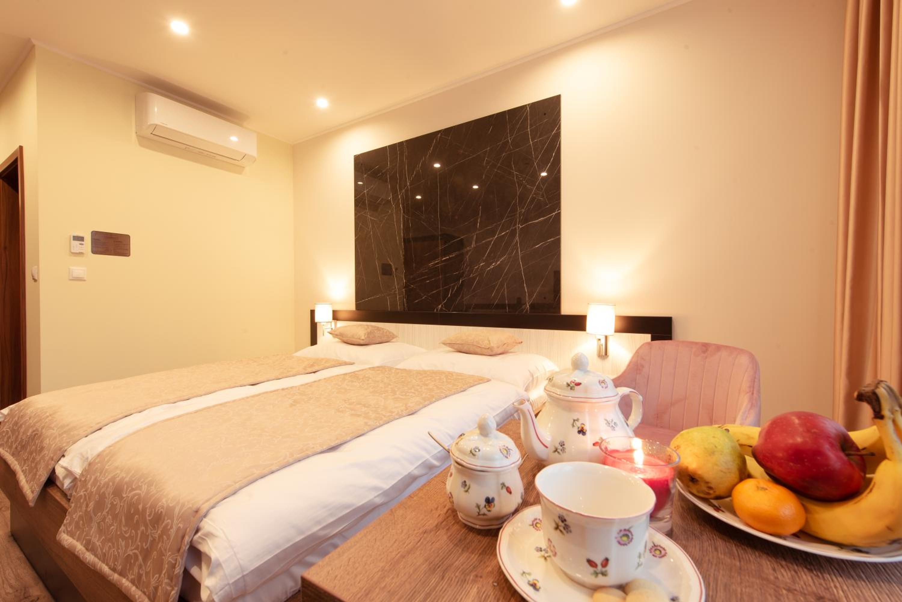 Superior Double Room - Photo 16