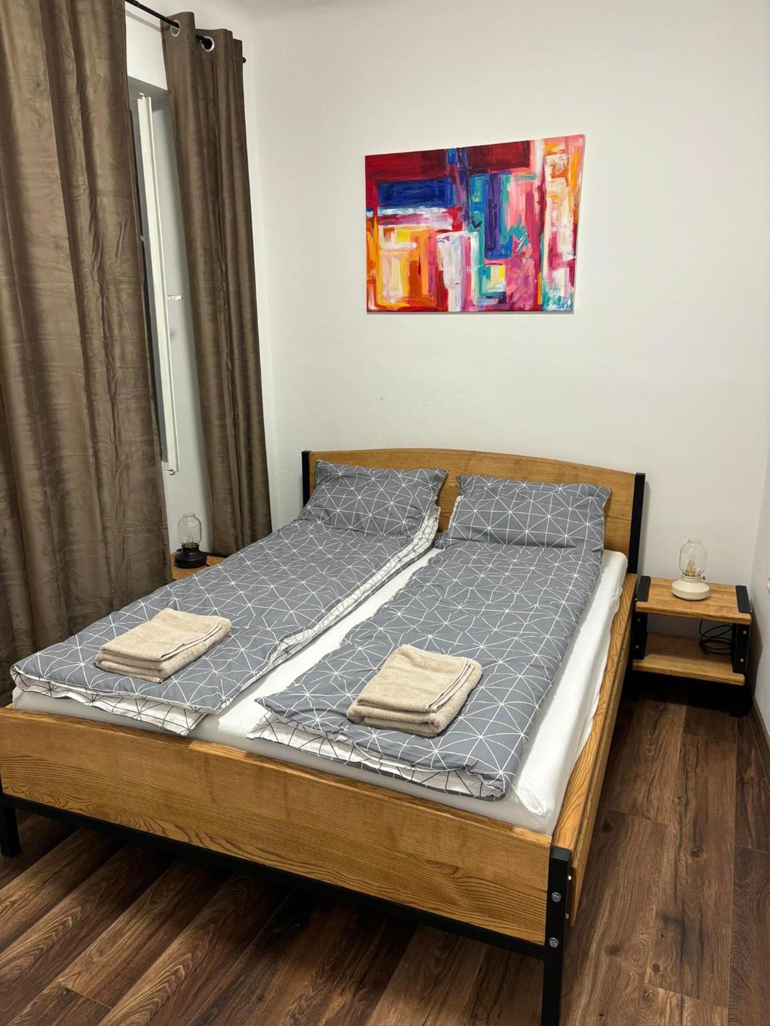 Apartment with Balcony photo 3