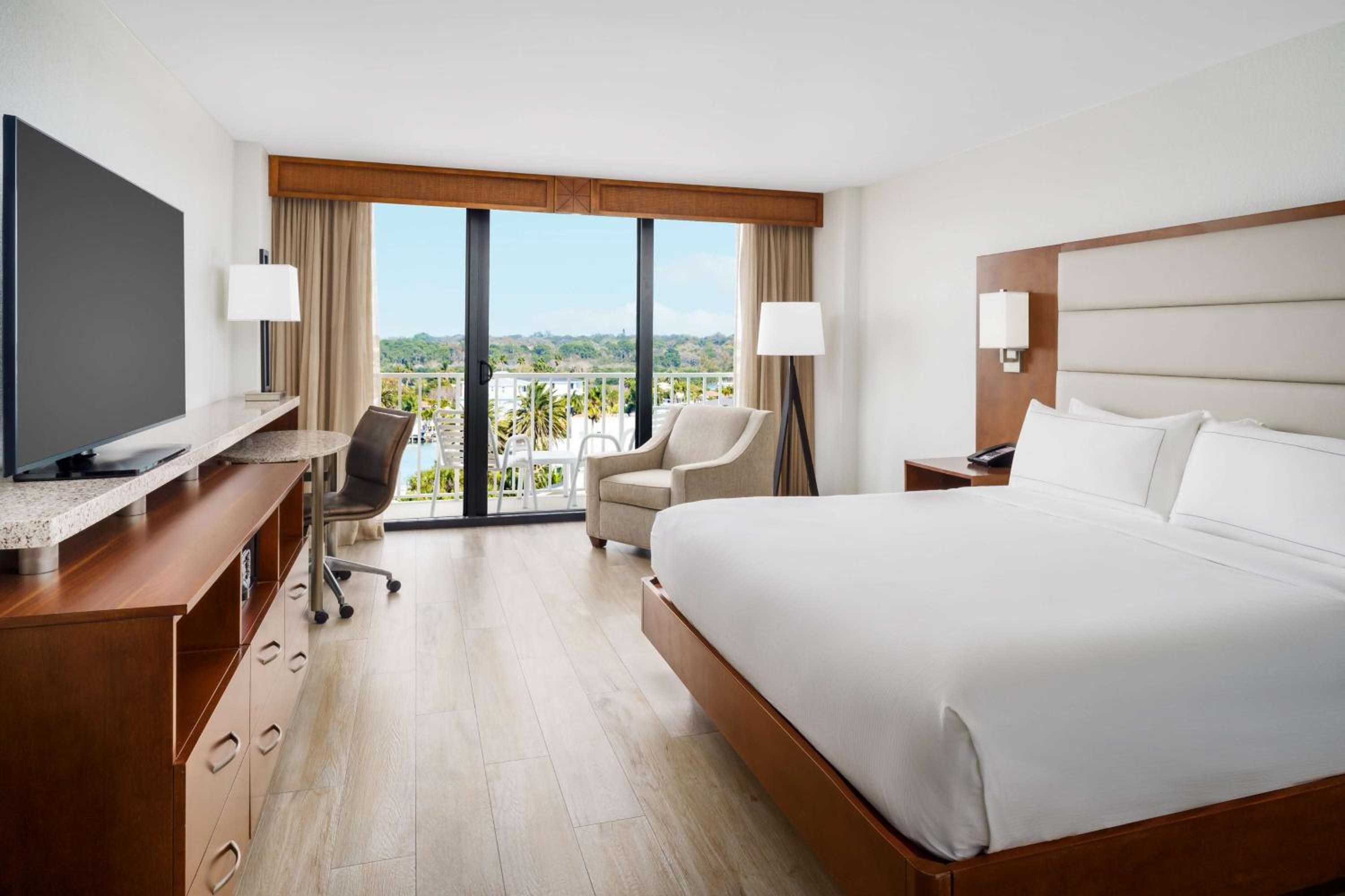 King Room with City View photo 3