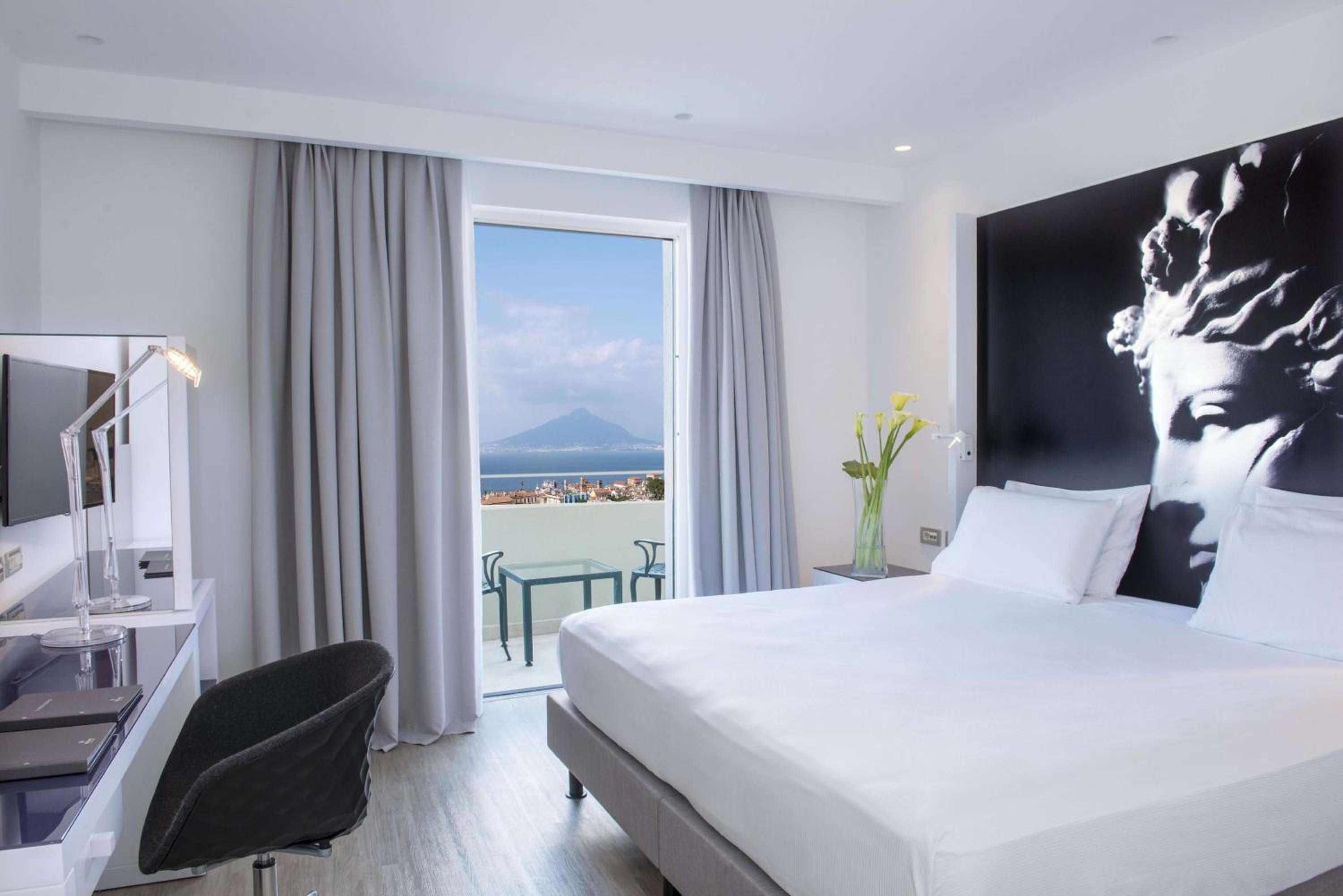 Superior King Room with Sea View