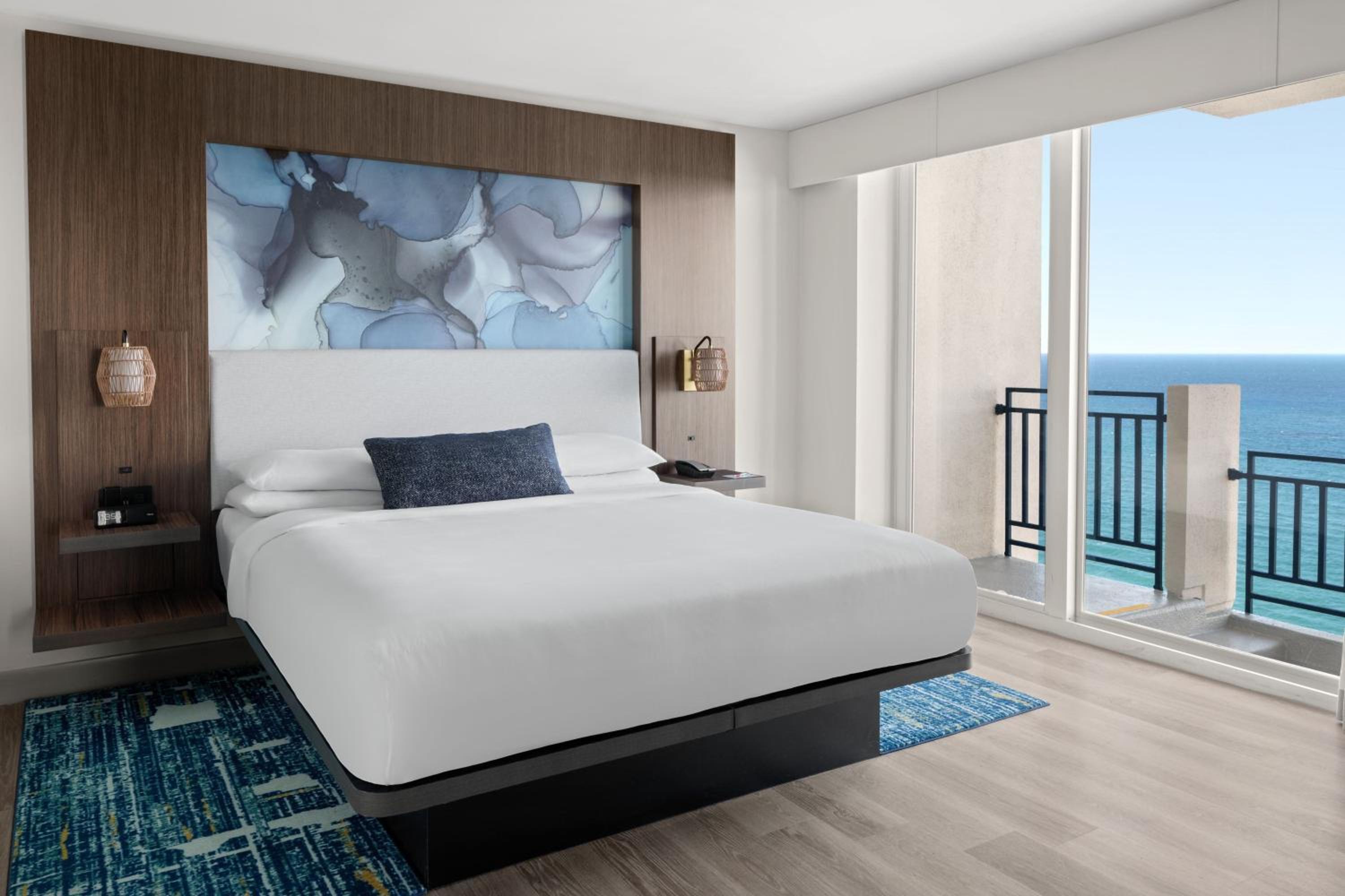 Executive Suite Ocean View, Balcony, Tower - Photo 1