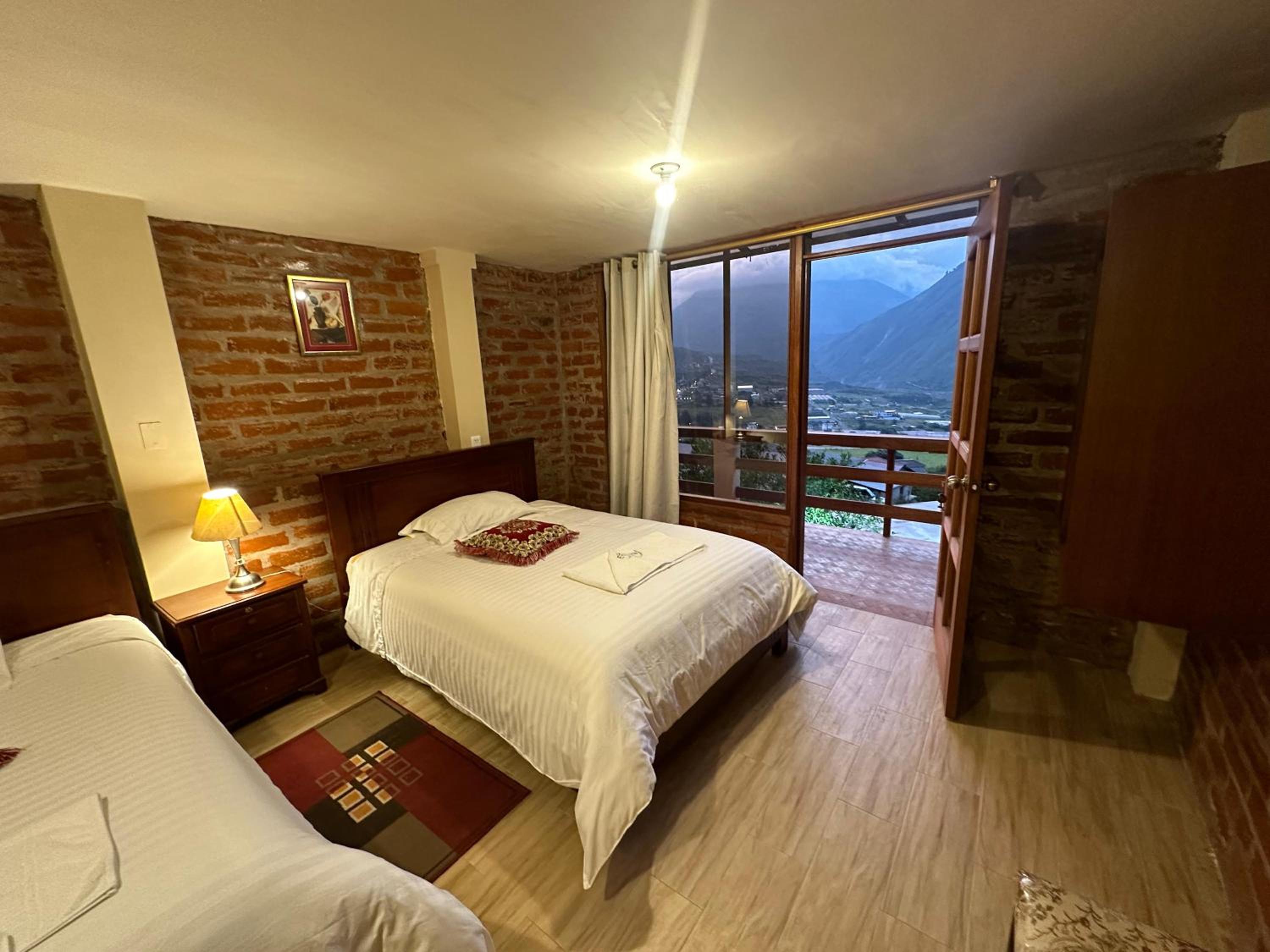 Twin Room with Balcony photo 3