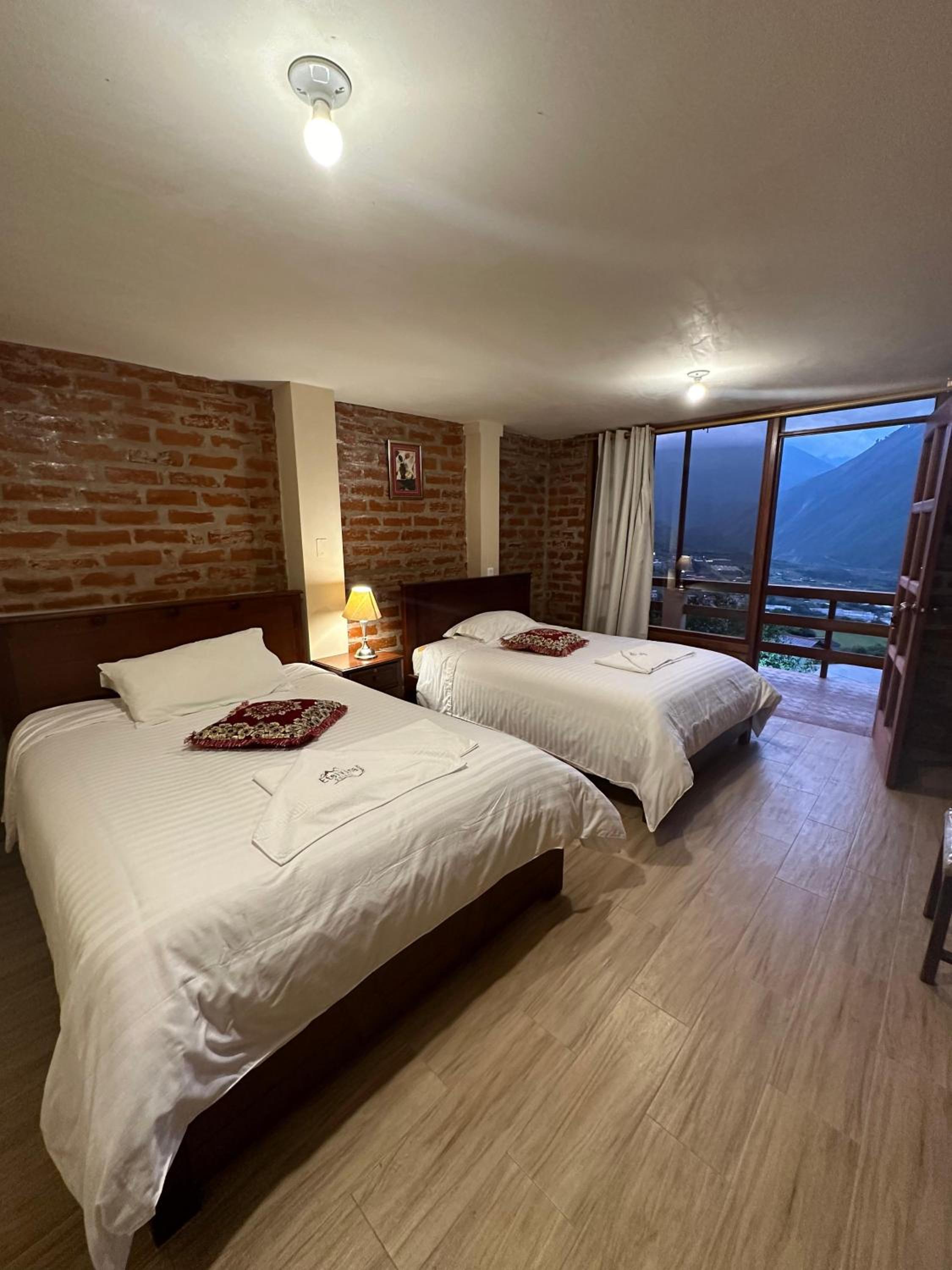 Twin Room with Balcony photo 2
