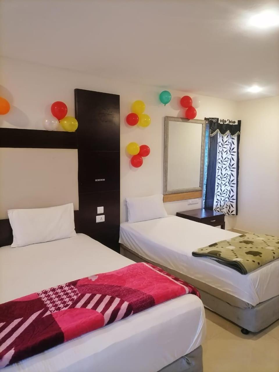 Twin Room with Balcony photo 2